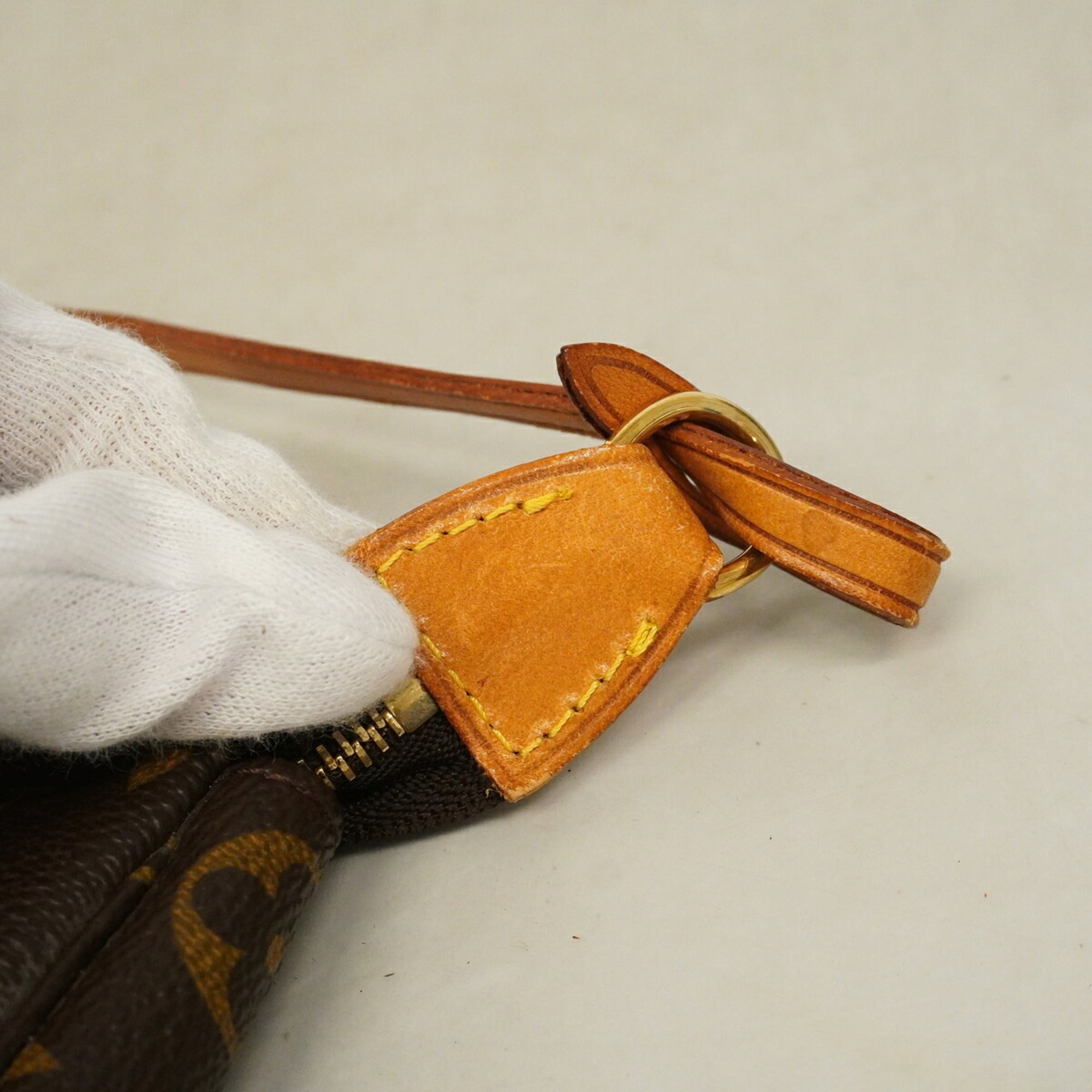 Louis Vuitton Brown Pouch (Pre-Owned)