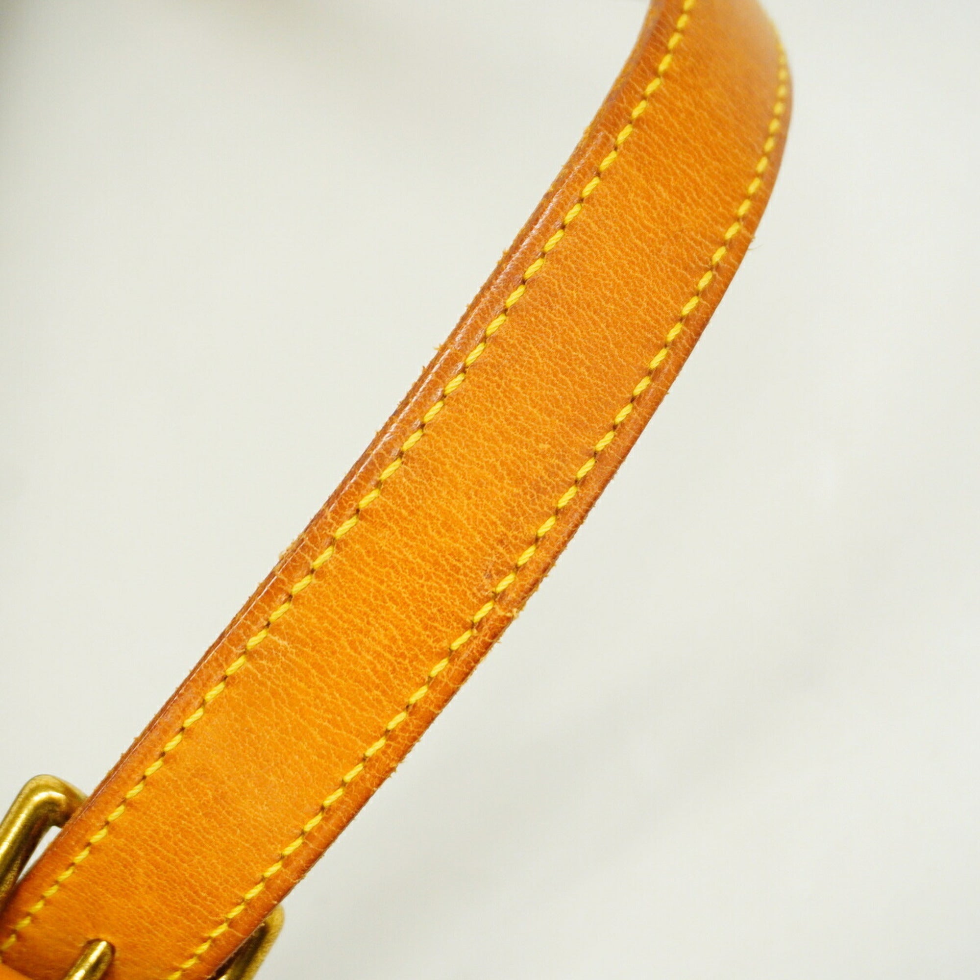 Louis Vuitton Brown Shoulder Bag (Pre-Owned)