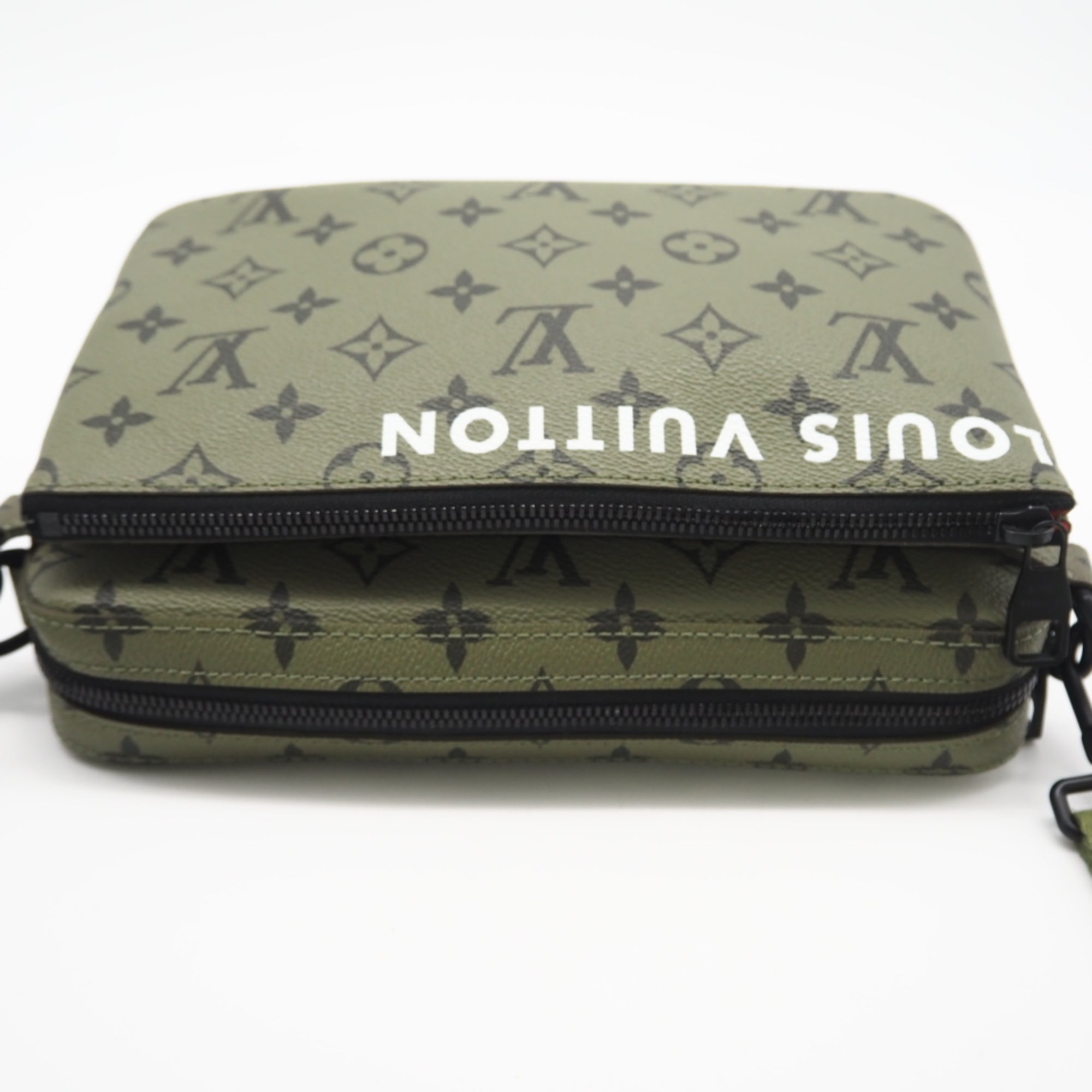 Louis Vuitton Khaki Monogram Red Color Monogram Pouch Shoulder Bag (Pre-Owned)