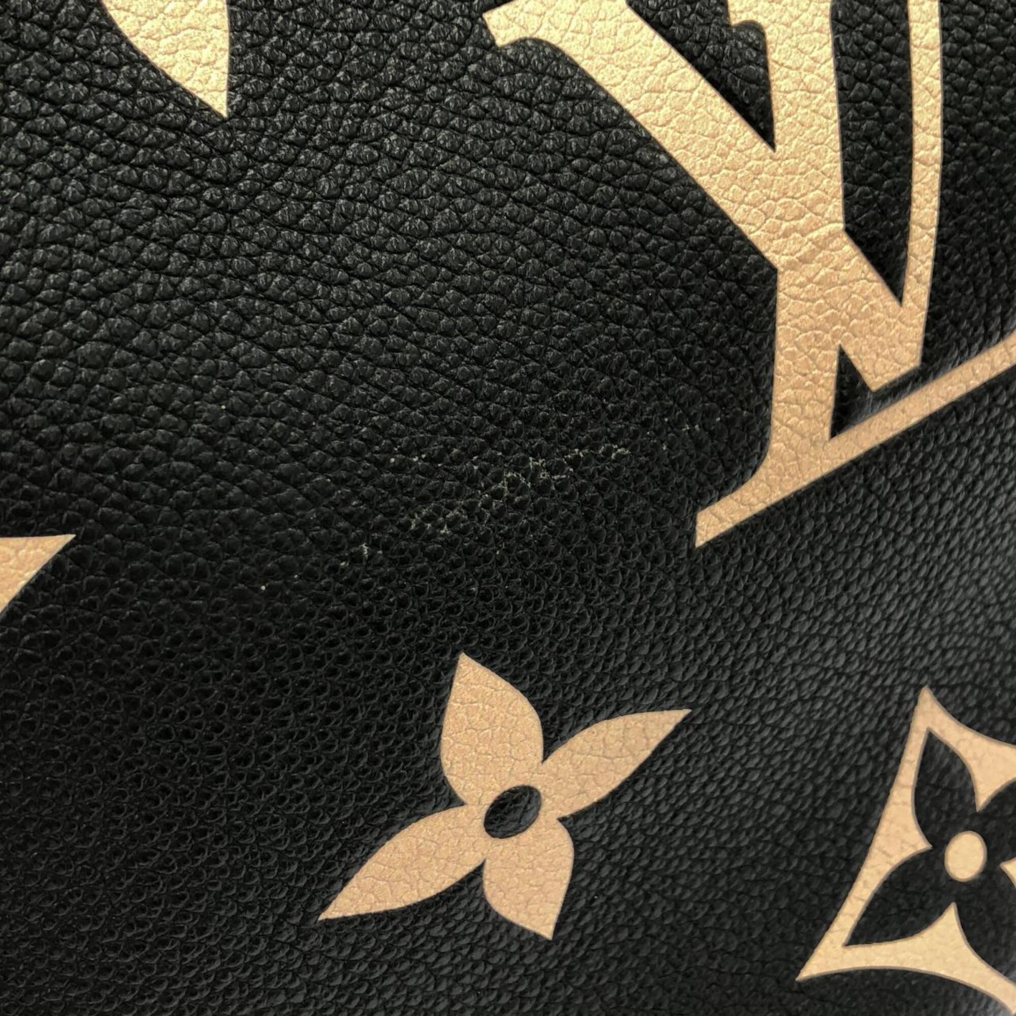 Louis Vuitton Beige Black Leather Pouch Shoulder Bag (Pre-Owned)