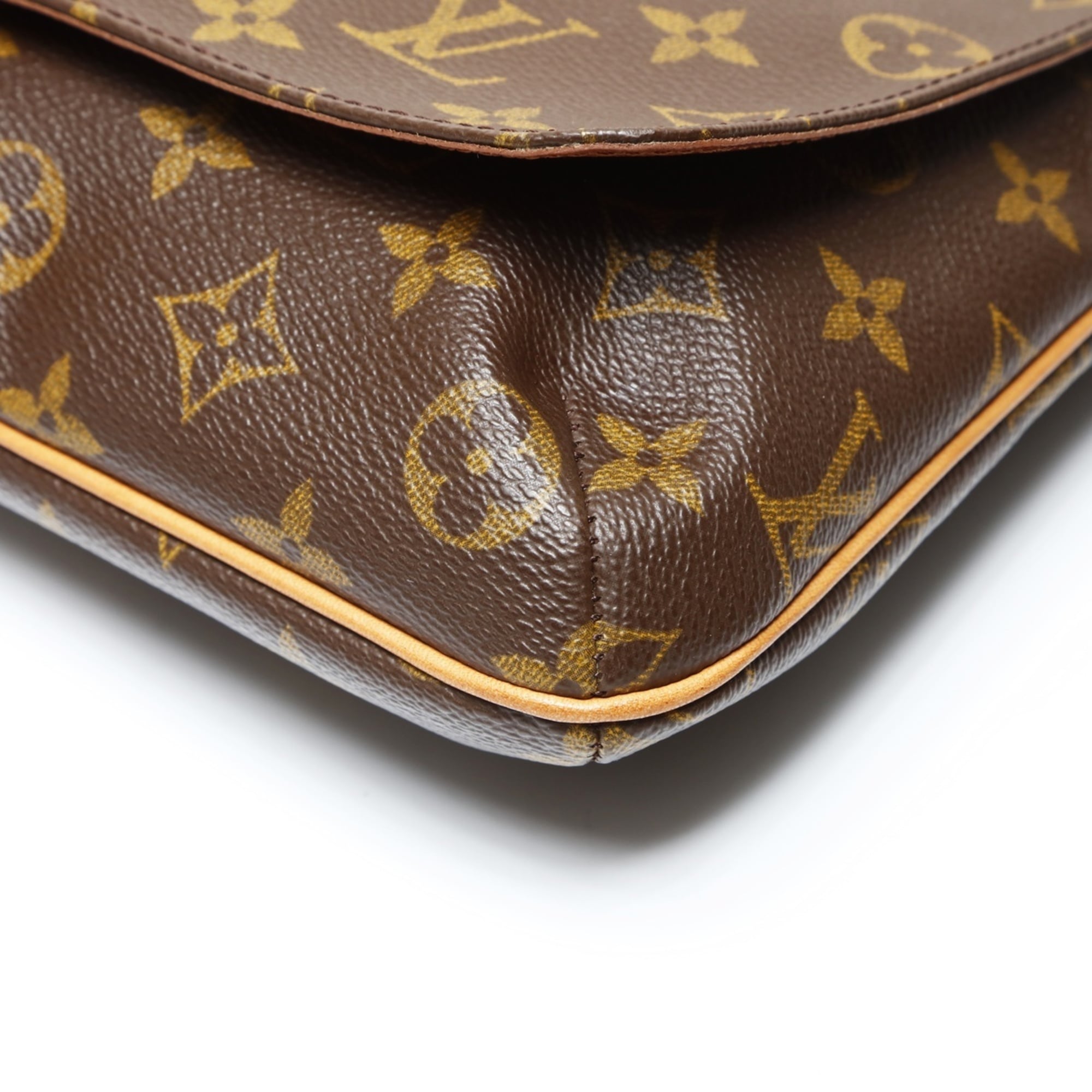 Louis Vuitton Monogram Brown Monogram Shoulder Bag (Pre-Owned)