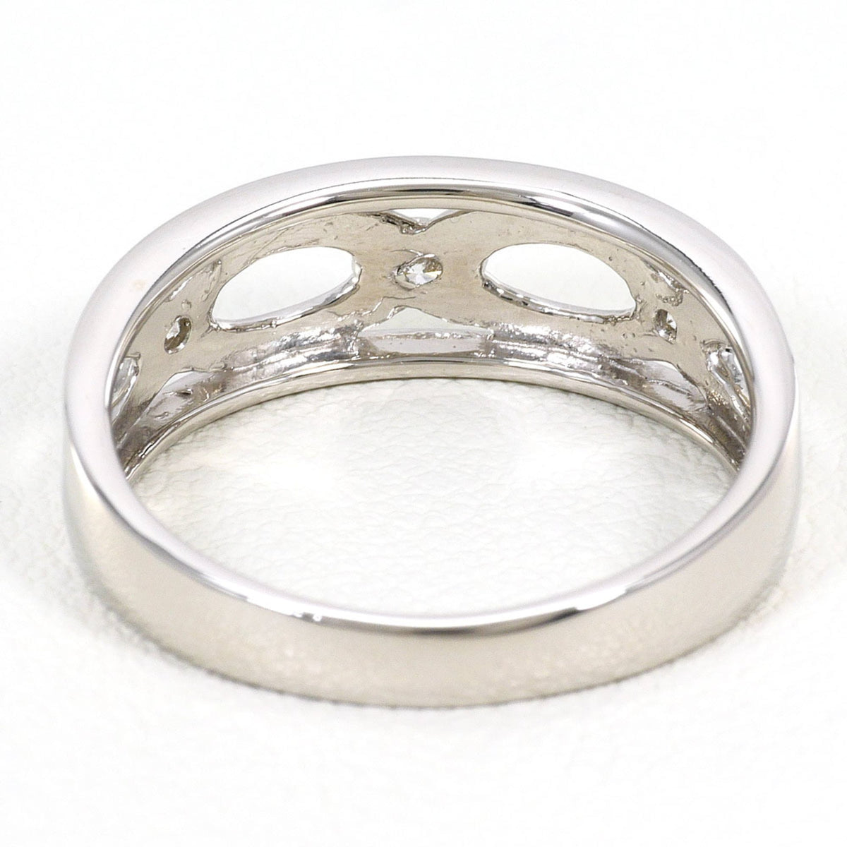 Unbranded Platinum Platinum 900 Band Ring (Pre-Owned)