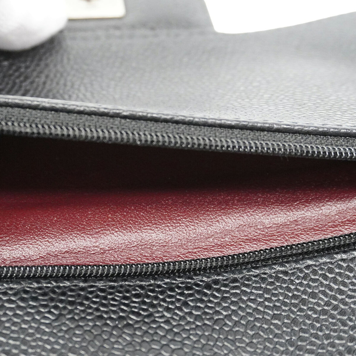 Chanel Black Grained Calfskin Shoulder Bag (Pre-Owned)