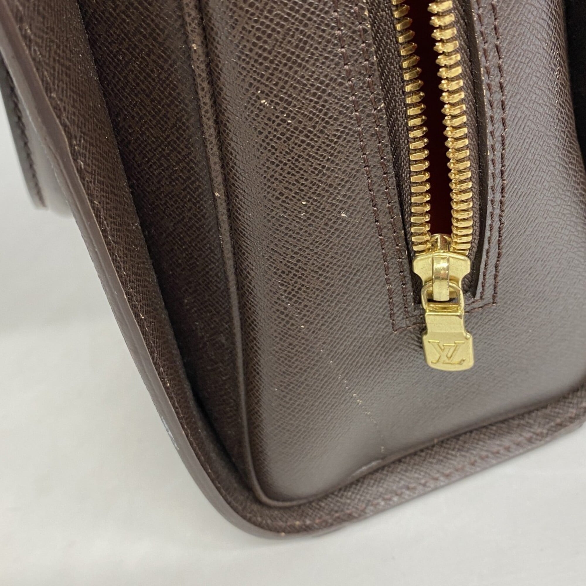 Louis Vuitton Ebene Handbag (Pre-Owned)