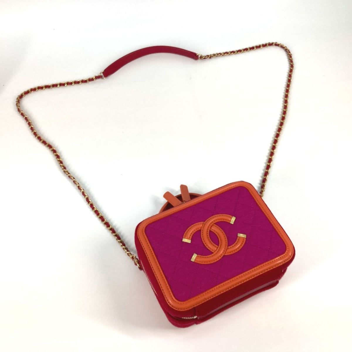 Chanel Red Other Shoulder Bag (Pre-Owned)