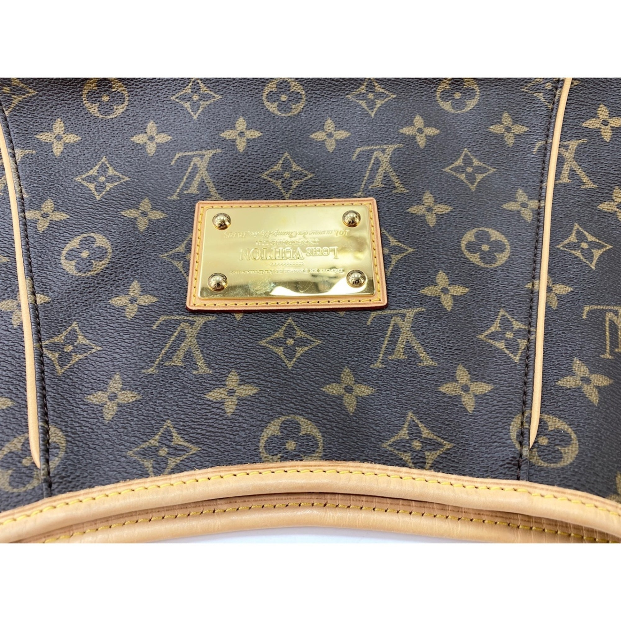 Louis Vuitton Brown Shoulder Bag (Pre-Owned)