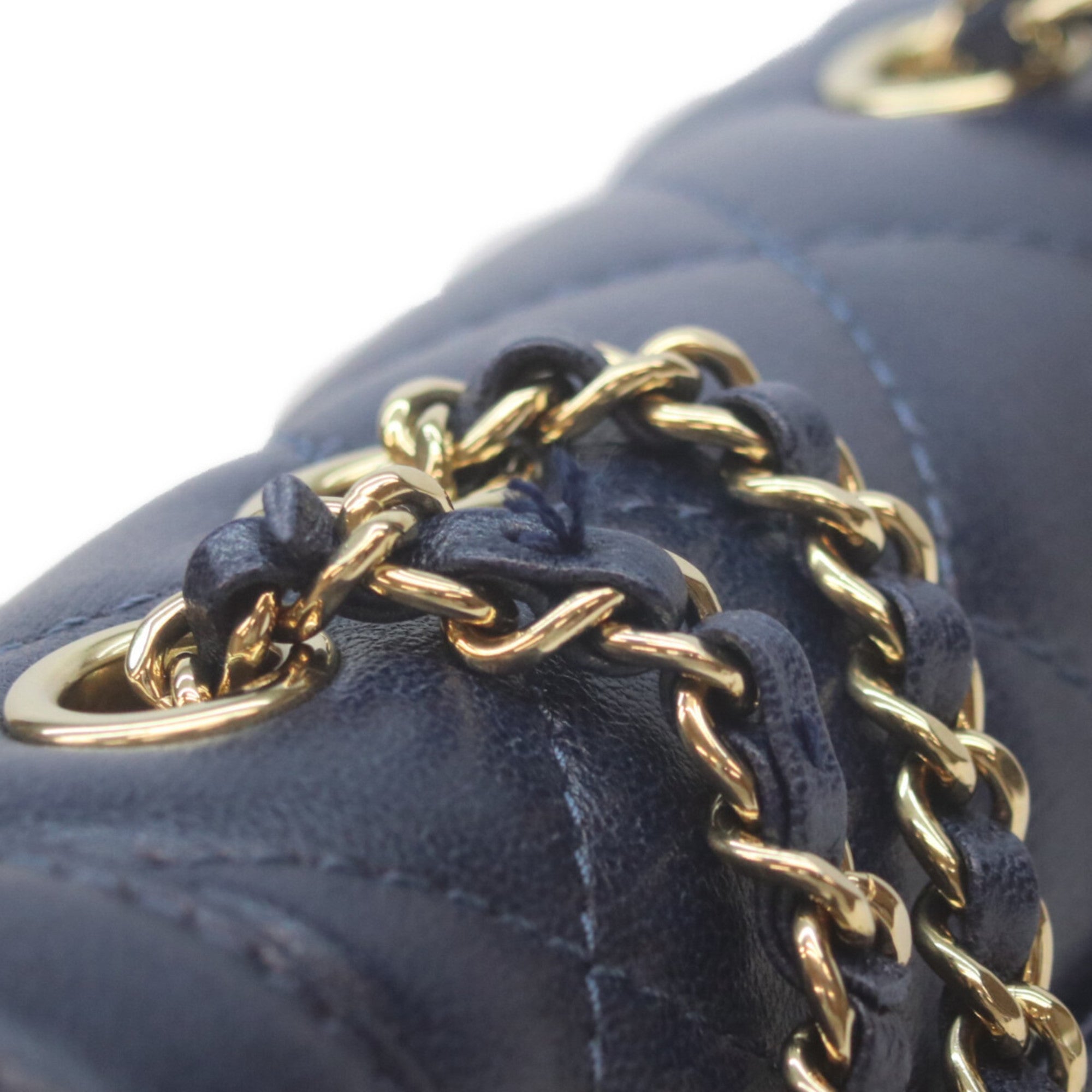Chanel Navy Leather Shoulder Bag (Pre-Owned)