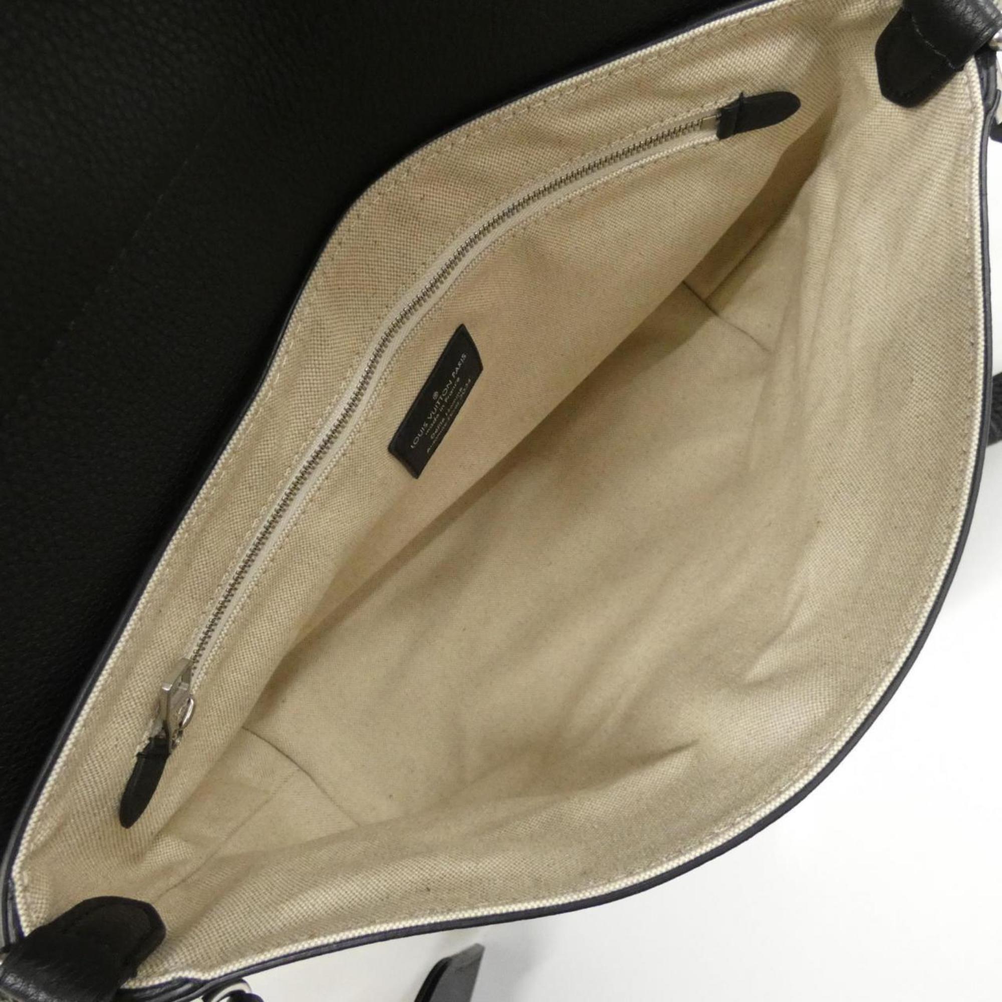 Louis Vuitton Black Shoulder Bag (Pre-Owned)