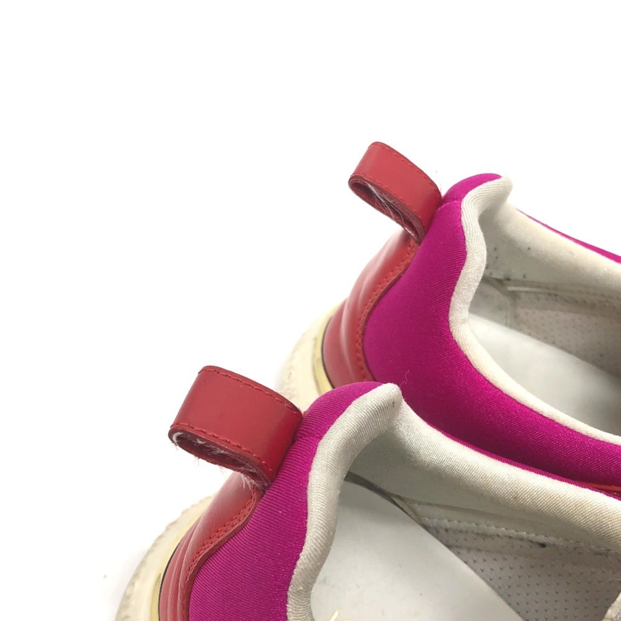 Louis Vuitton Pink Sneakers (Pre-Owned)