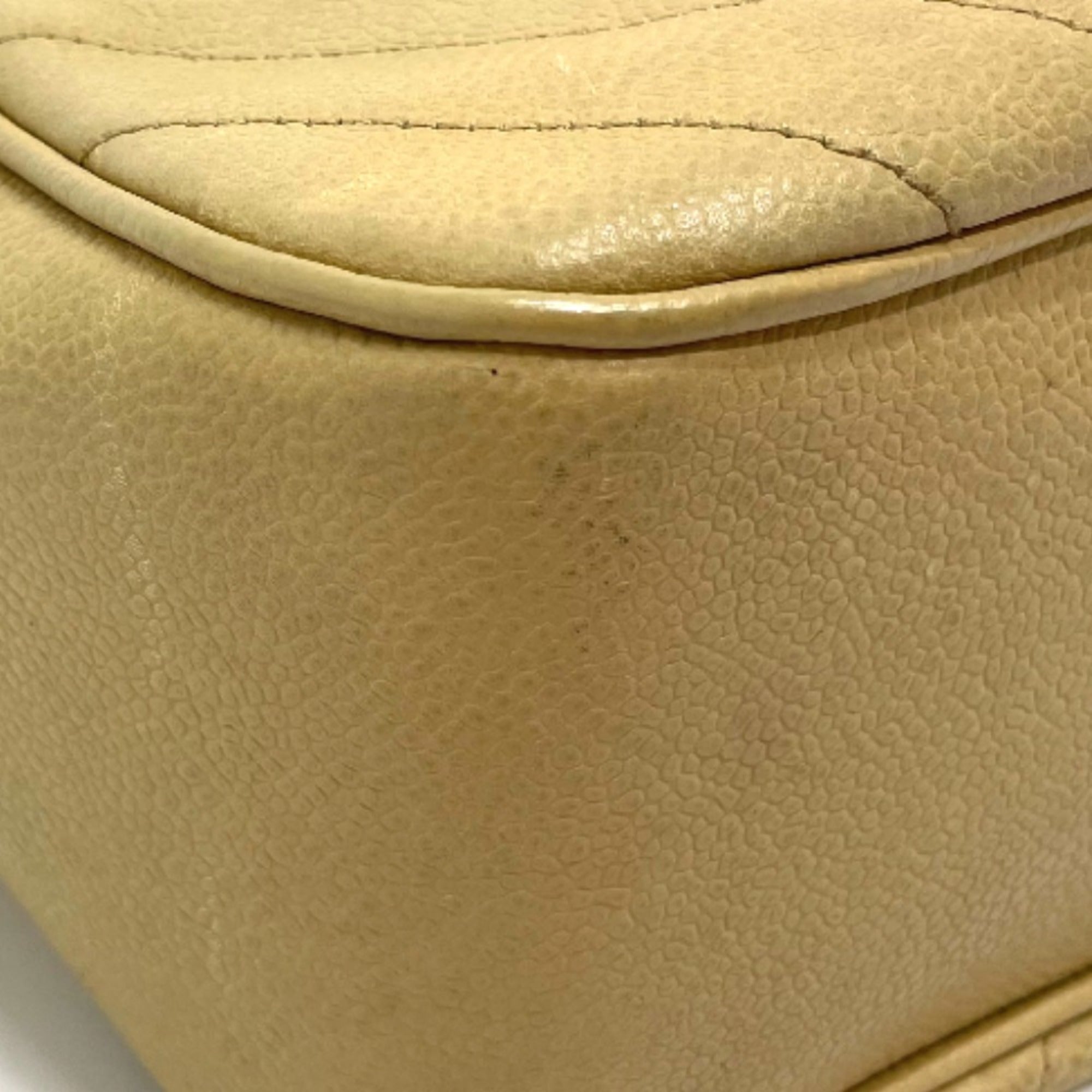 Chanel Beige Leather Shoulder Bag (Pre-Owned)