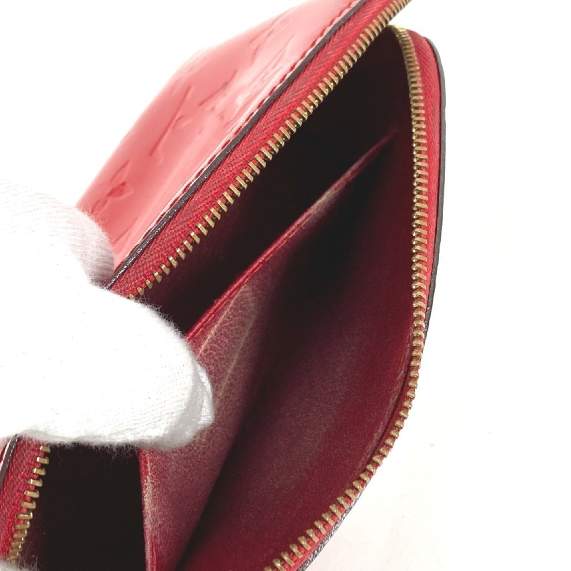 Louis Vuitton Monogram Vernis Cerise Red Color Monogram Vernis Pouch (Pre-Owned)