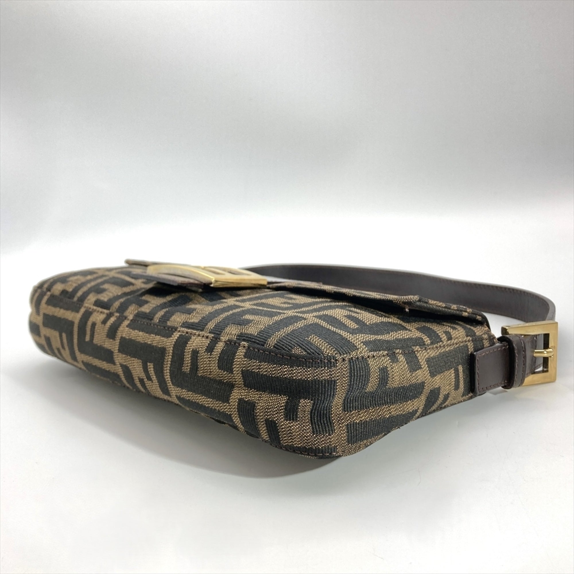 Fendi Brown Canvas Shoulder Bag (Pre-Owned)