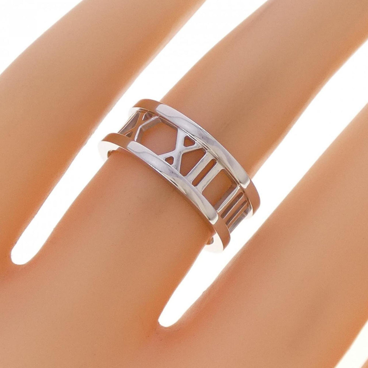 Tiffany White Gold White Gold (18K) Band Ring (Pre-Owned)