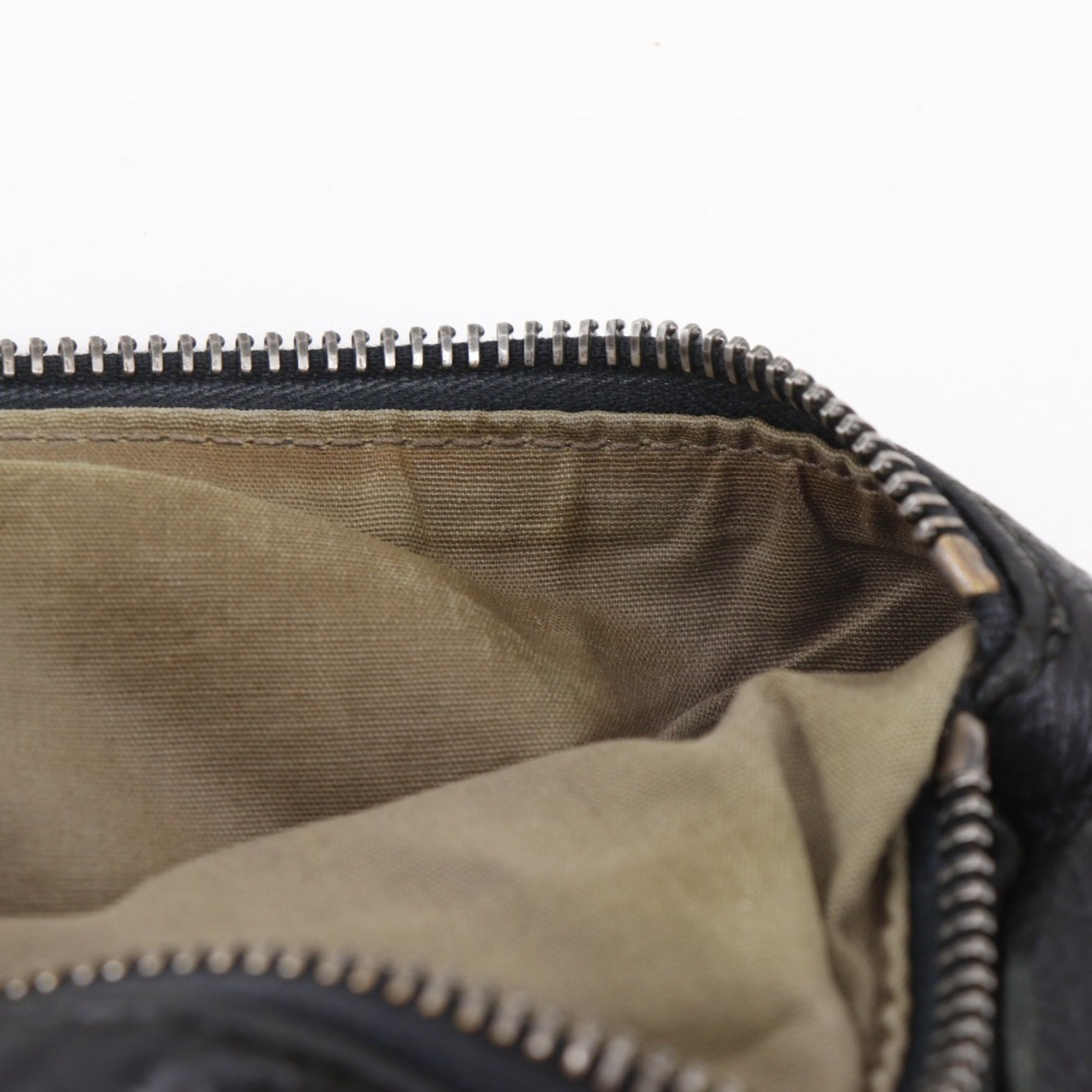 Bottega Veneta Black Leather Shoulder Bag Sling Bag (Pre-Owned)