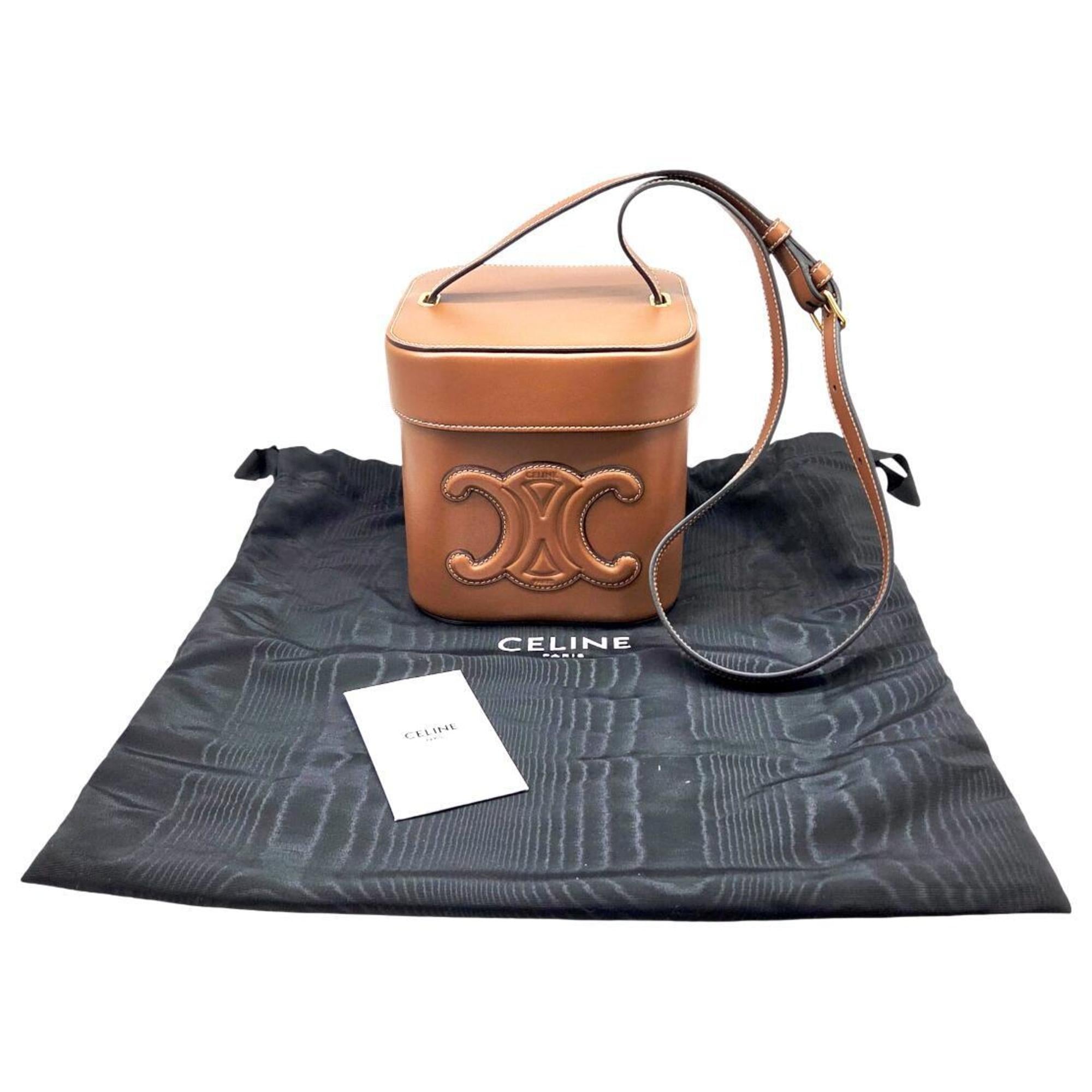 Celine Brown Leather Shoulder Bag (Pre-Owned)