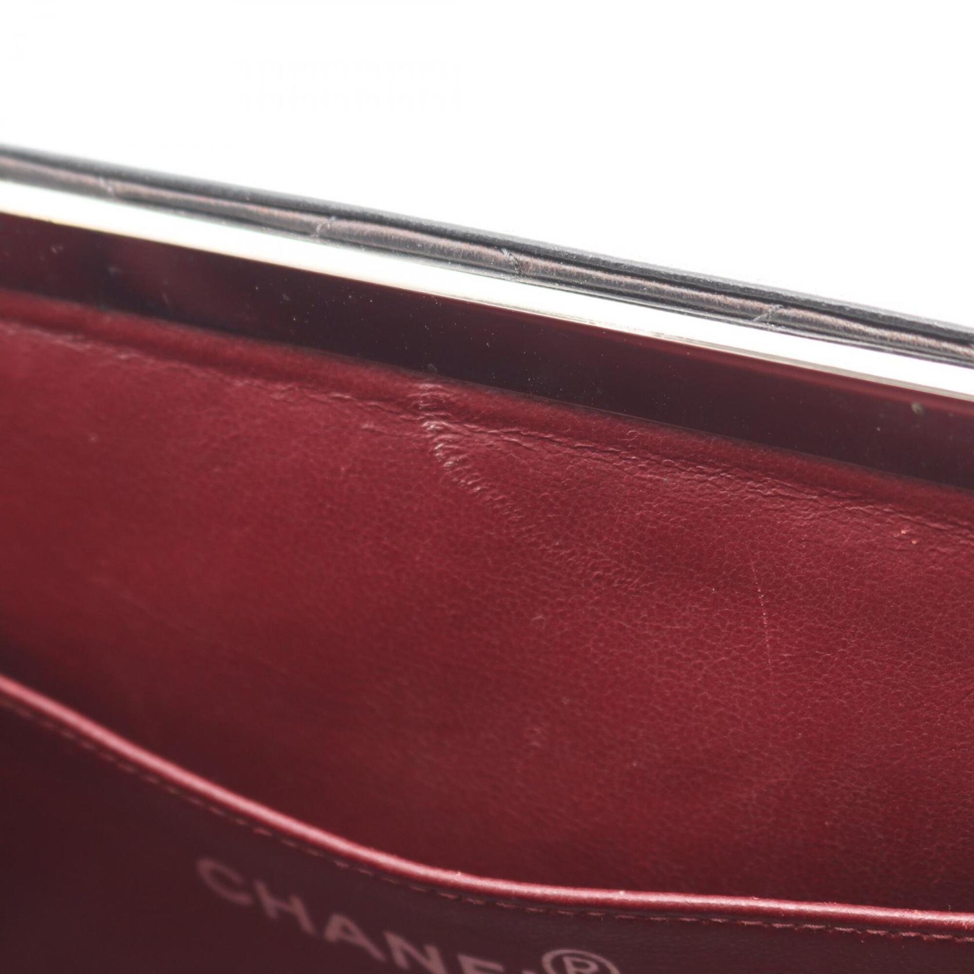 Chanel Black Leather Handbag (Pre-Owned)