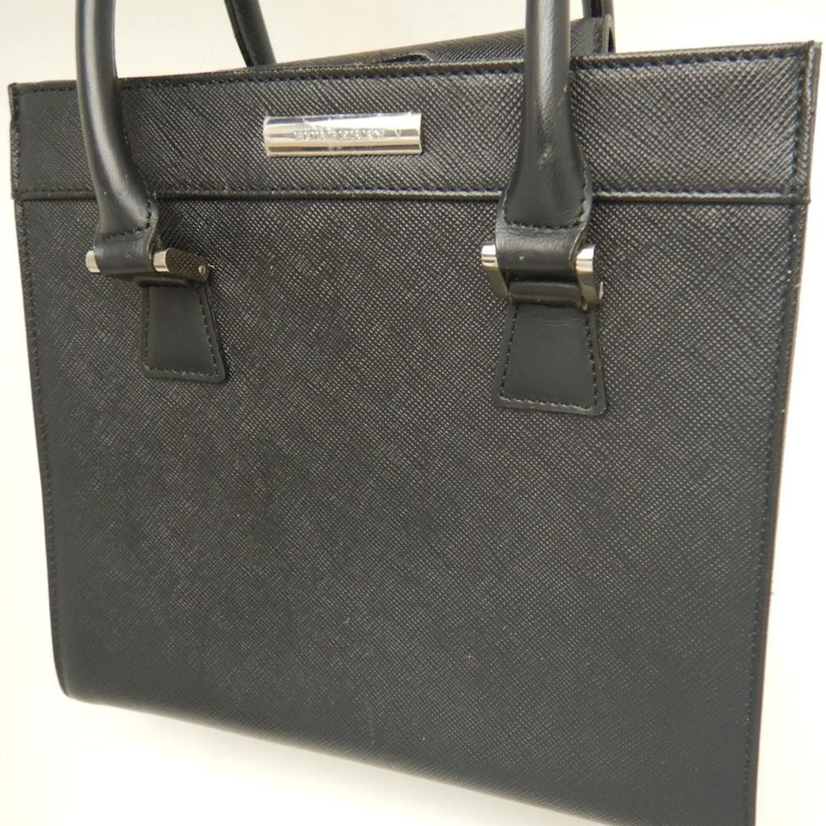 Burberry Black Leather Handbag (Pre-Owned)