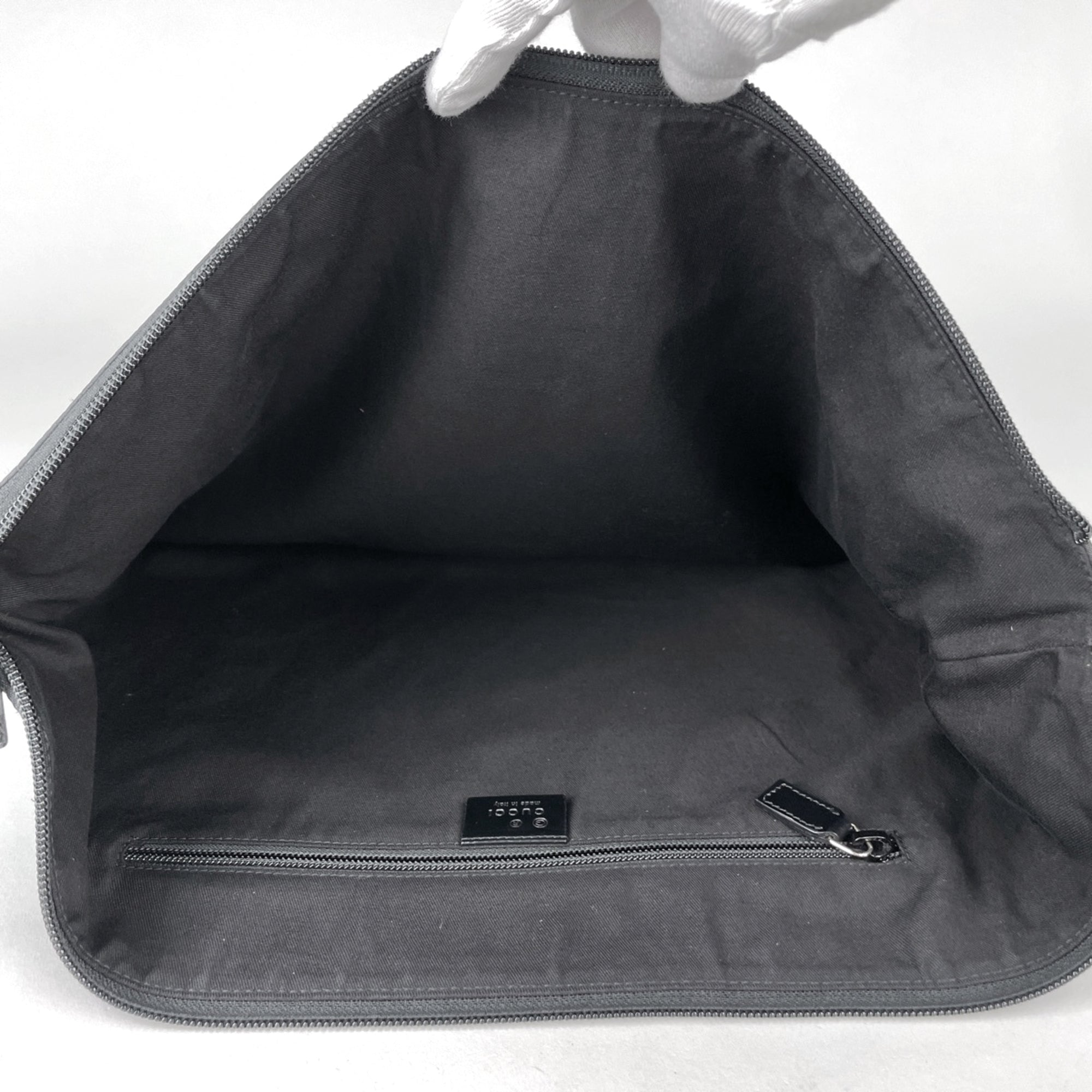 Gucci Black Nylon Leather Shoulder Bag (Pre-Owned)