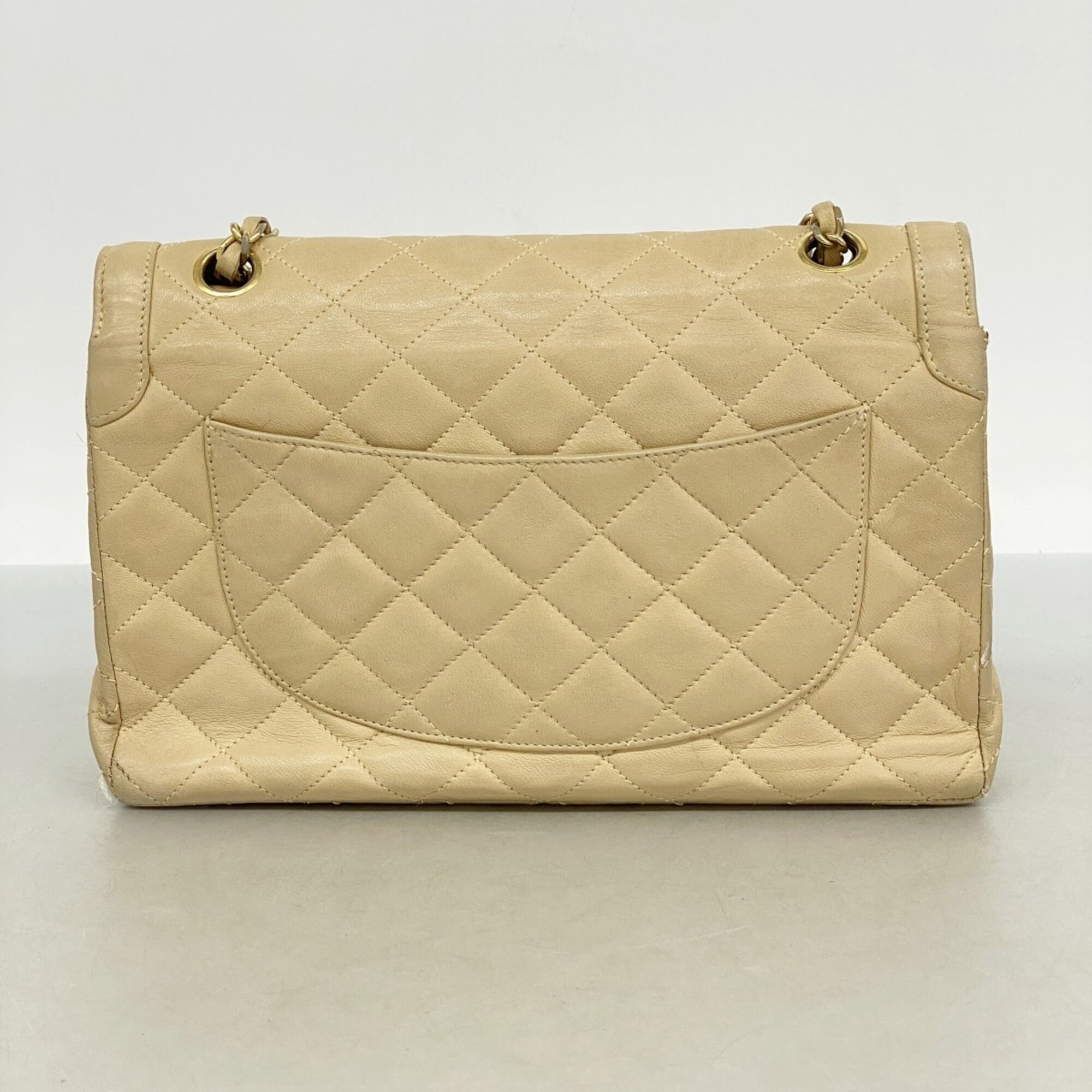 Chanel Beige Leather Shoulder Bag (Pre-Owned)