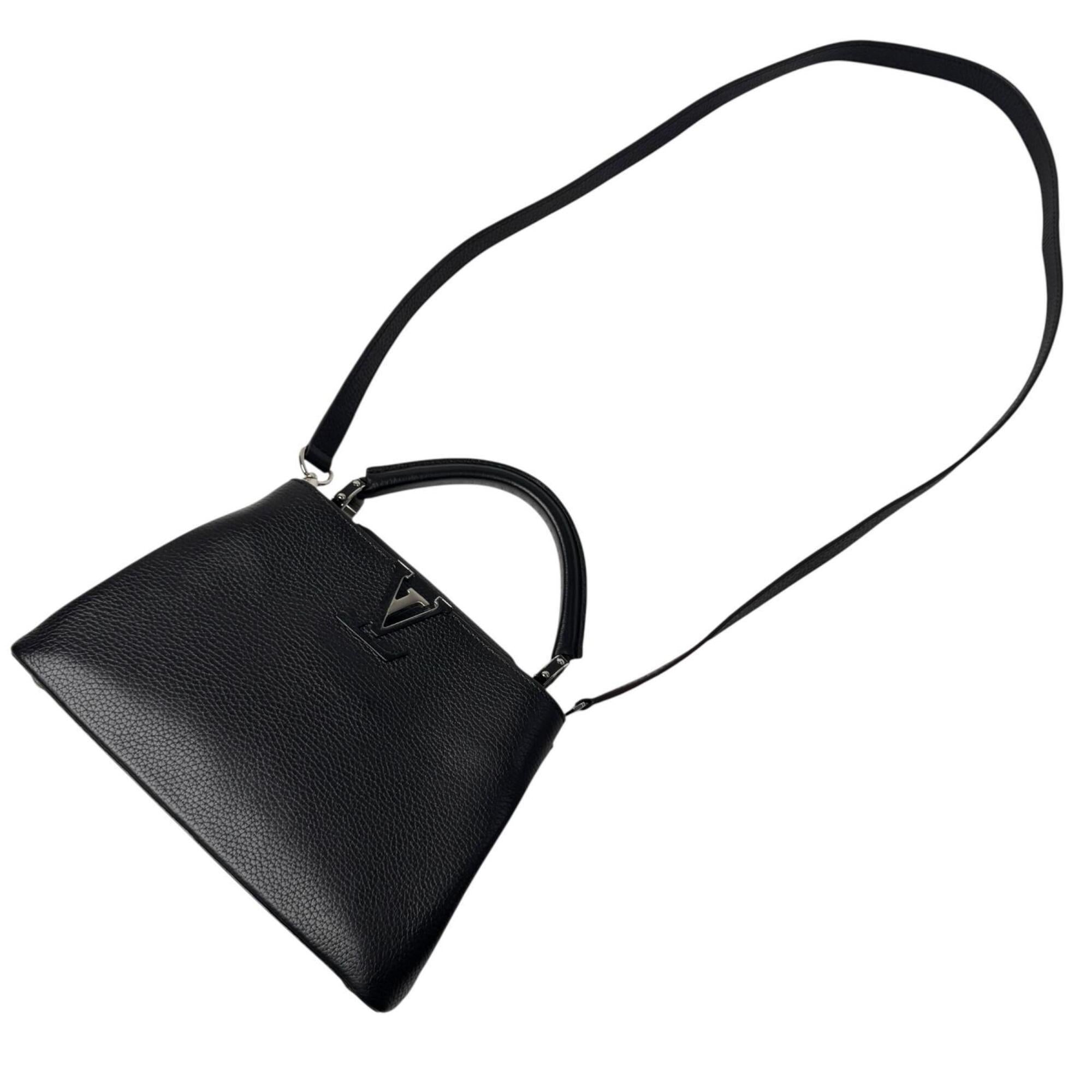 Louis Vuitton Black Leather Handbag Shoulder Bag (Pre-Owned)