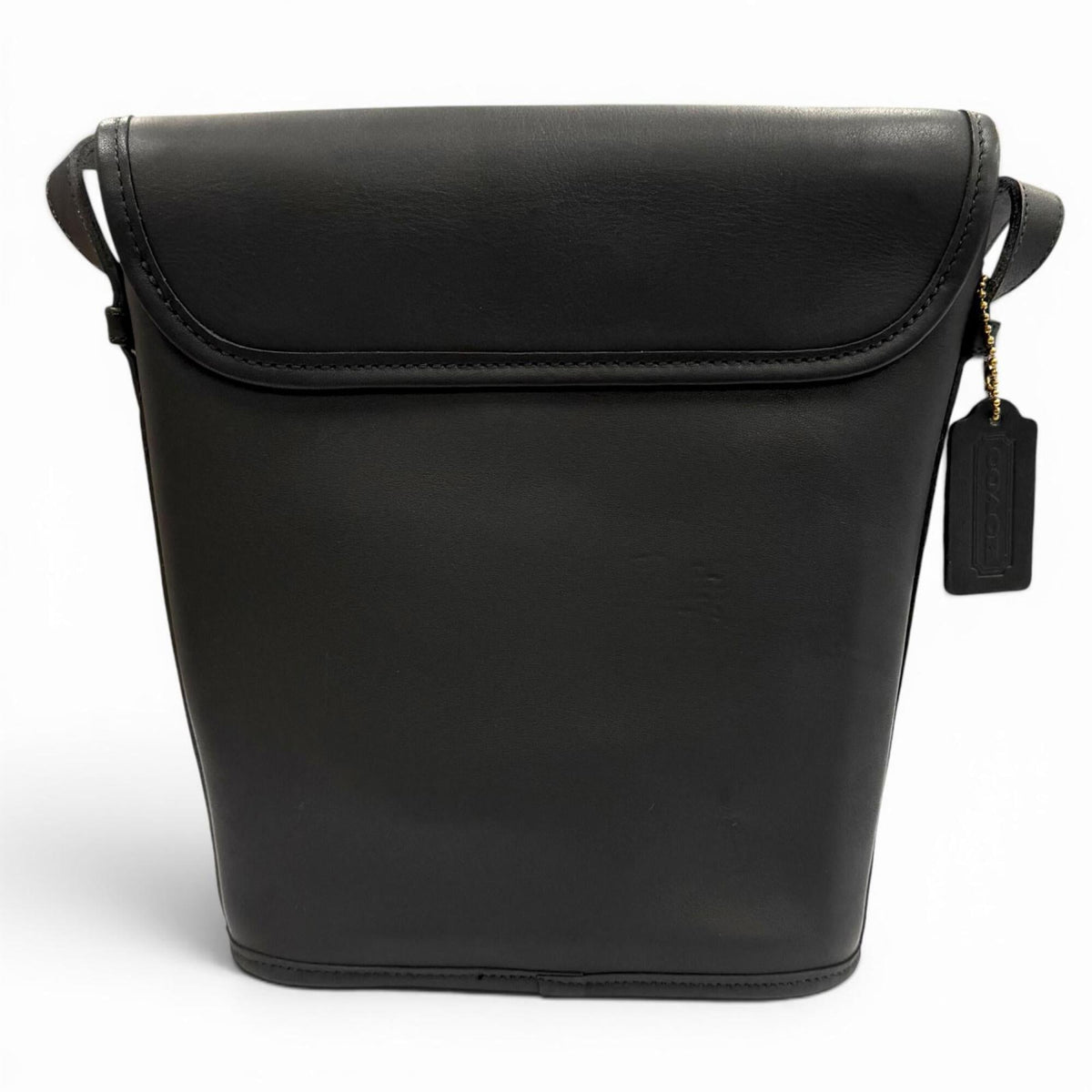 Coach Black Leather Shoulder Bag (Pre-Owned)