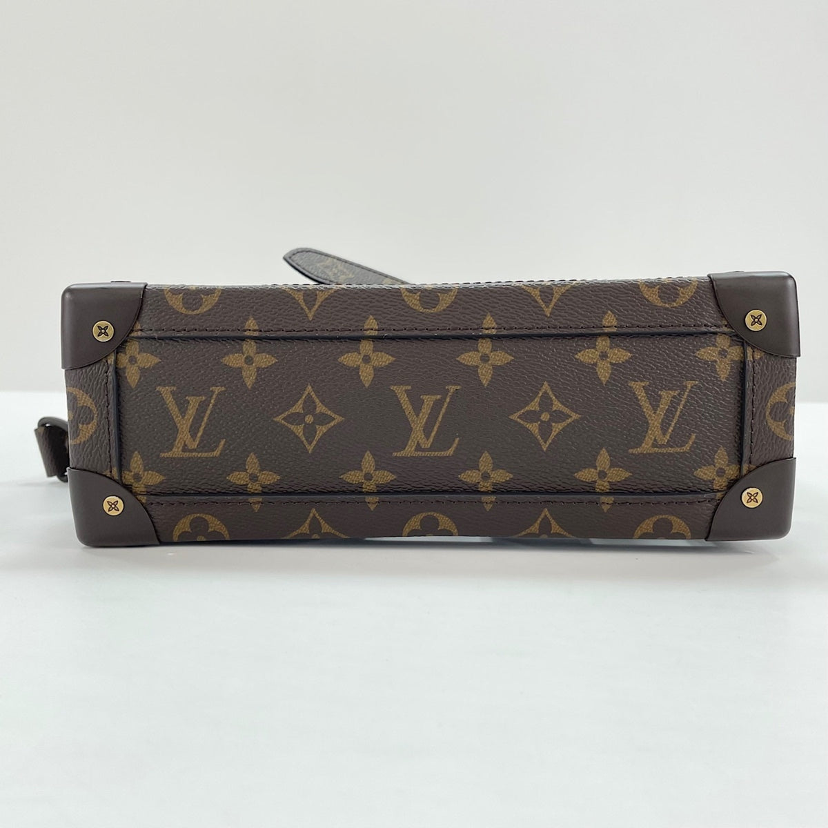 Louis Vuitton Brown Shoulder Bag (Pre-Owned)