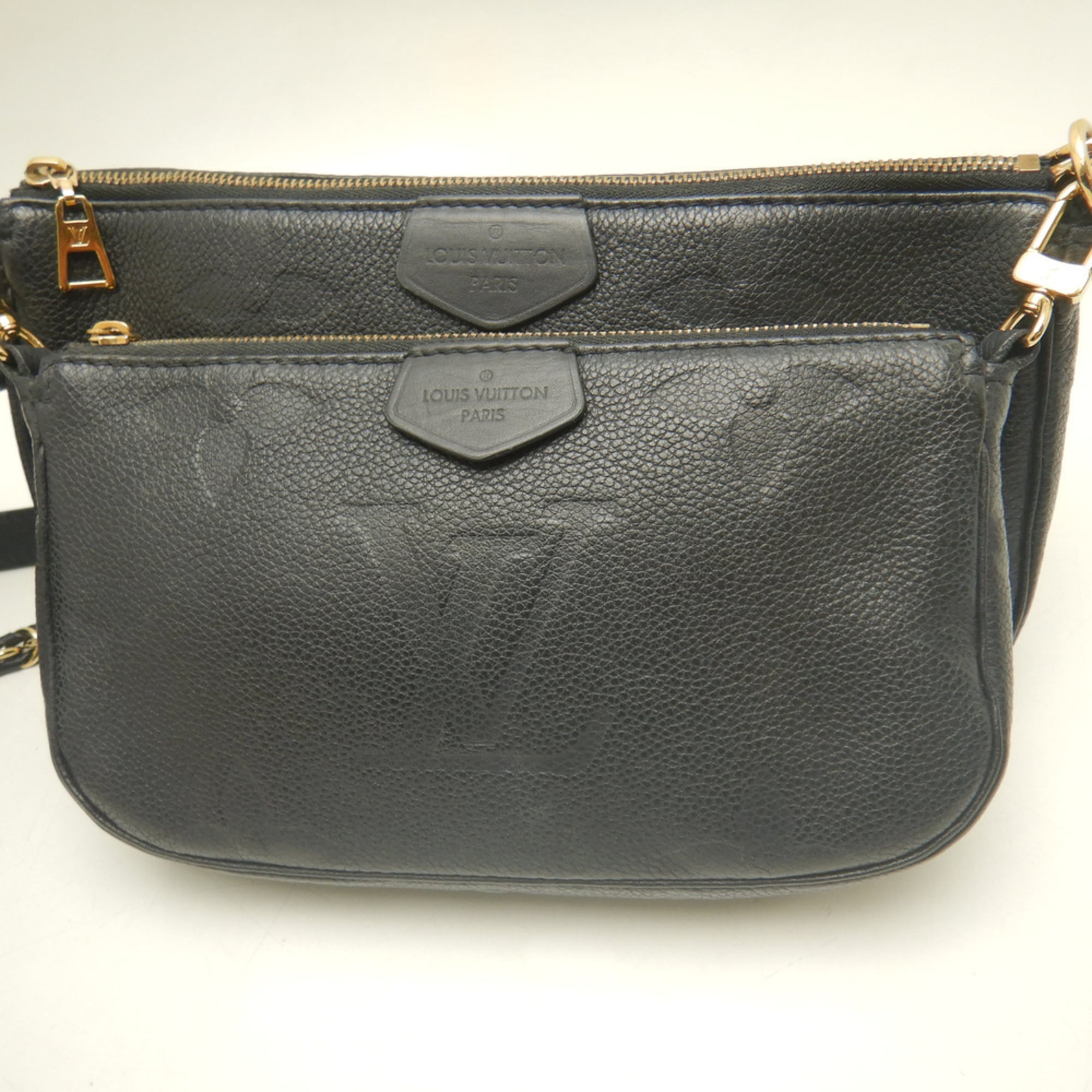 Louis Vuitton Noir Leather Pochette Pouch Shoulder Bag (Pre-Owned)