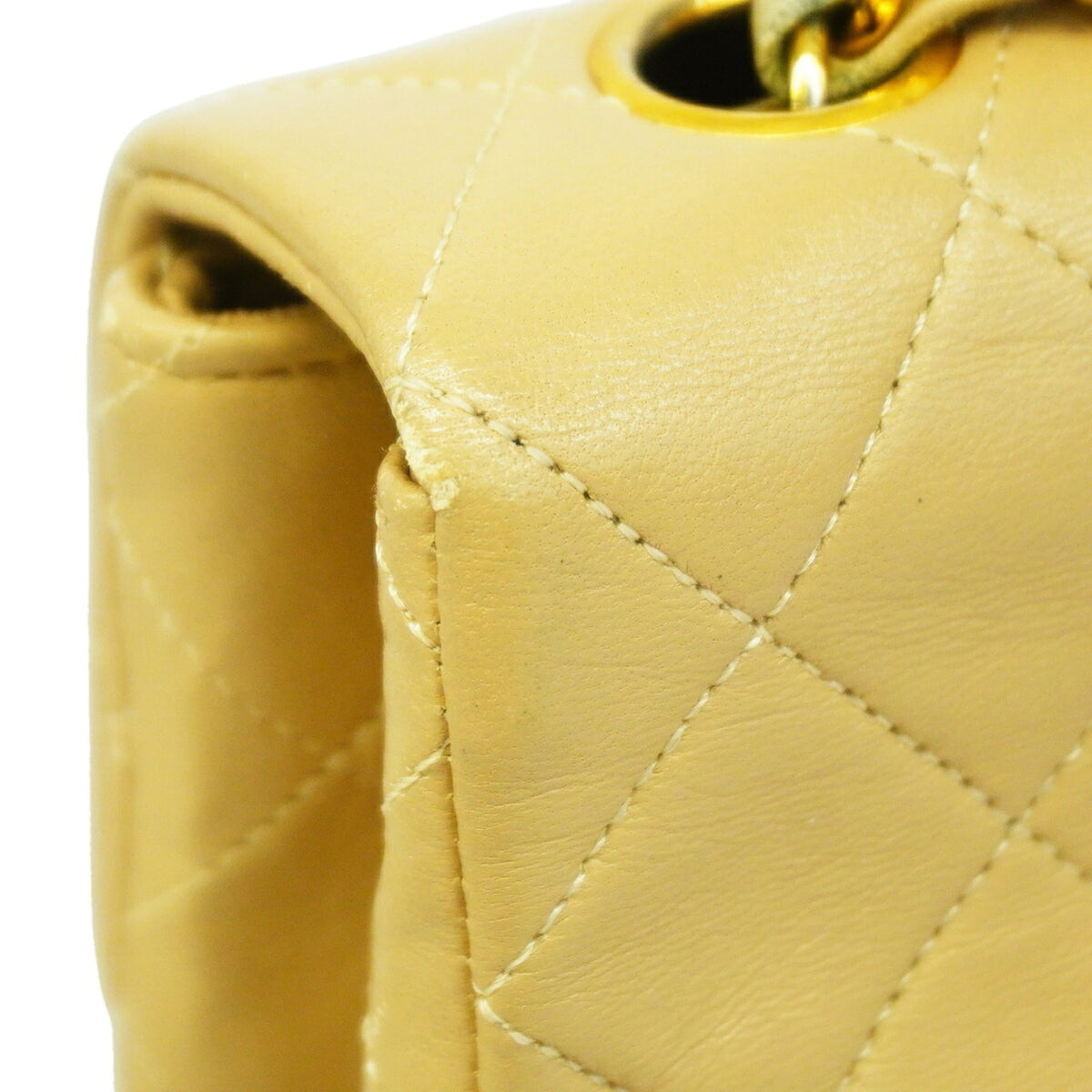 Chanel Beige Leather Shoulder Bag (Pre-Owned)