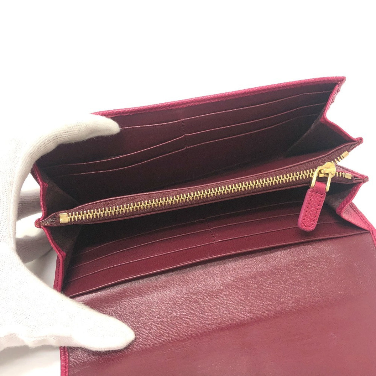Bvlgari Red Color Leather Wallet (Bi-Fold) (Pre-Owned)