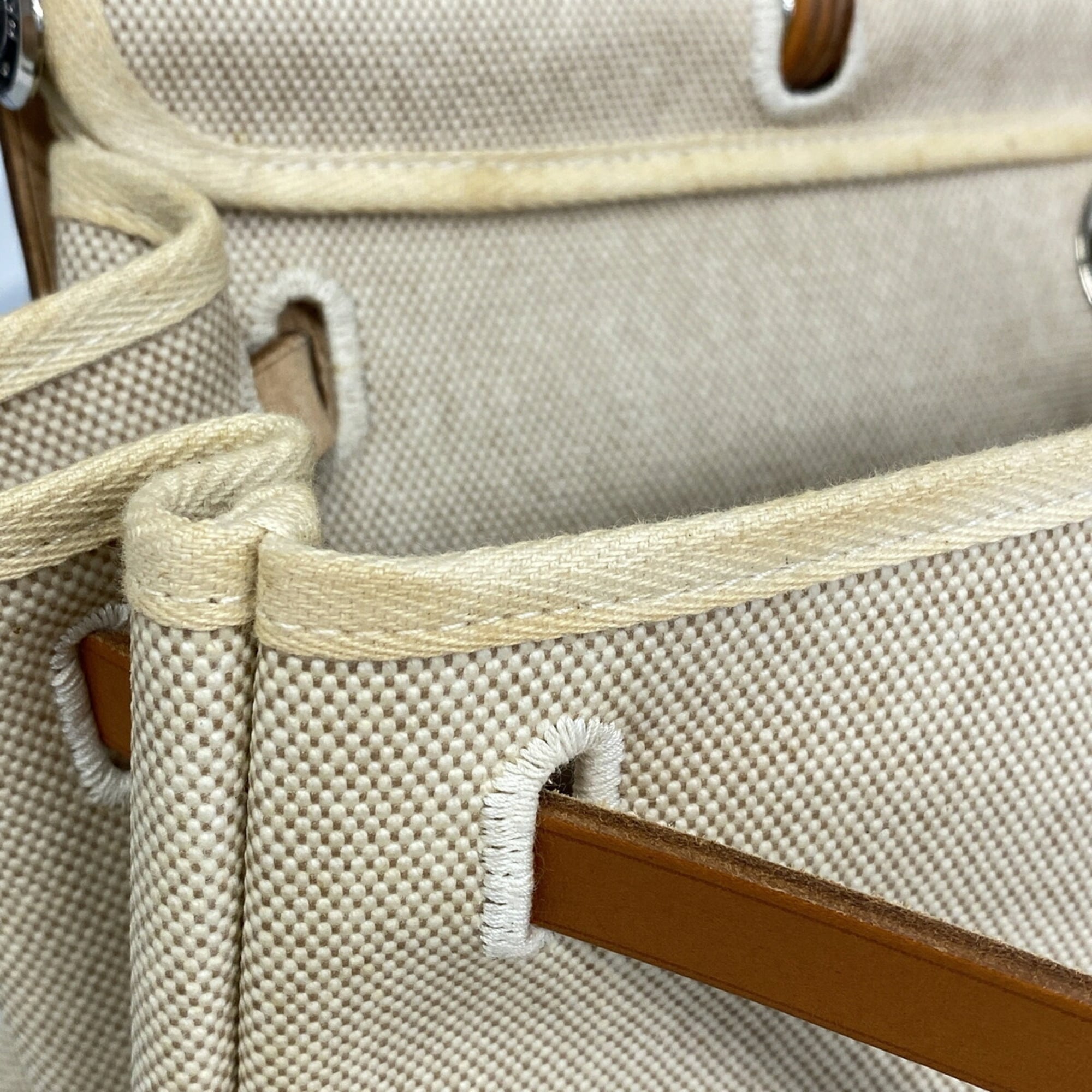 Hermes Natural Toile H Handbag (Pre-Owned)