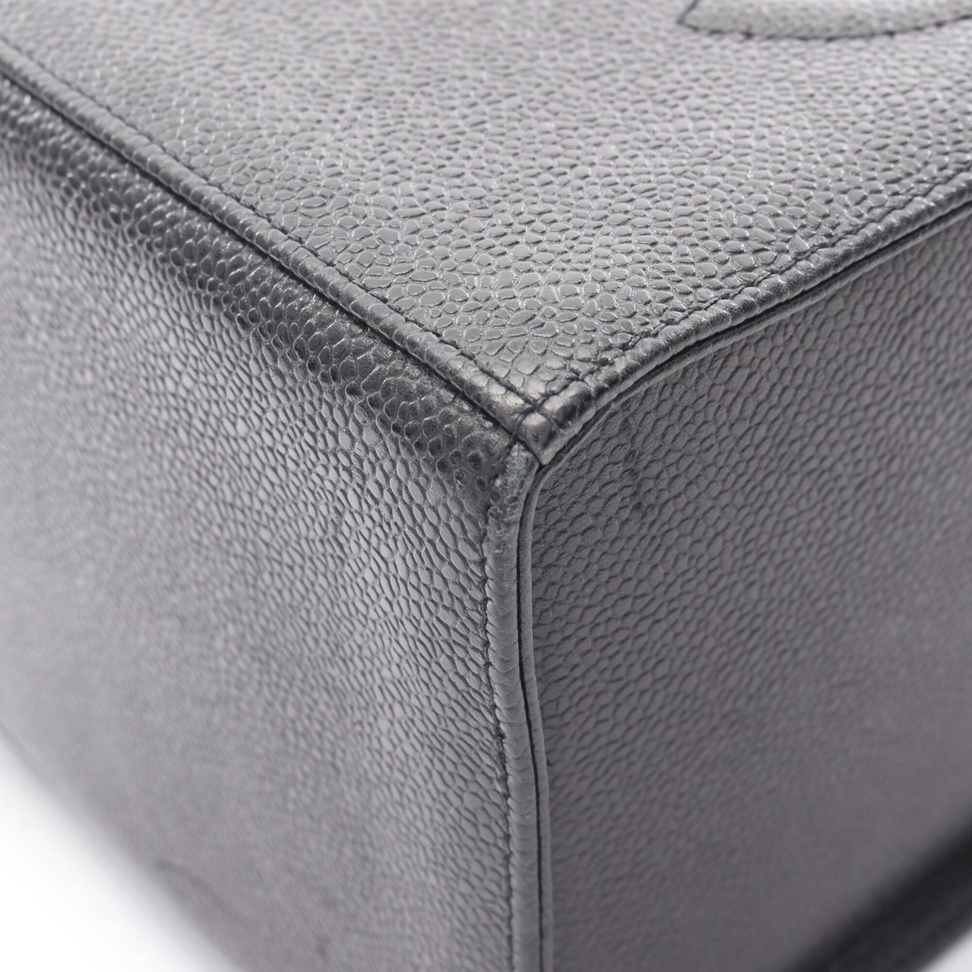 Chanel Black Grained Calfskin Handbag (Pre-Owned)