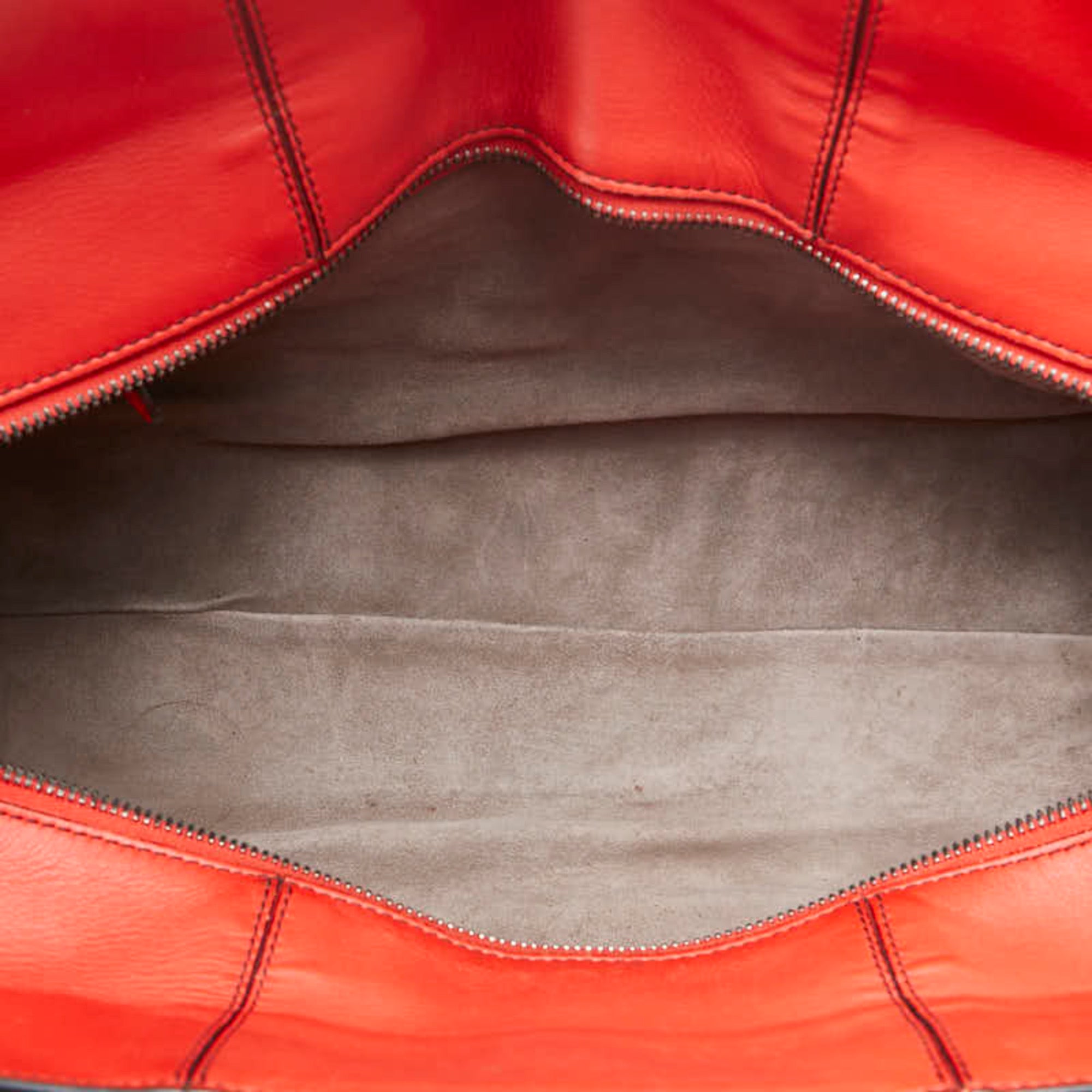 Bottega Veneta Red Color Leather Handbag (Pre-Owned)