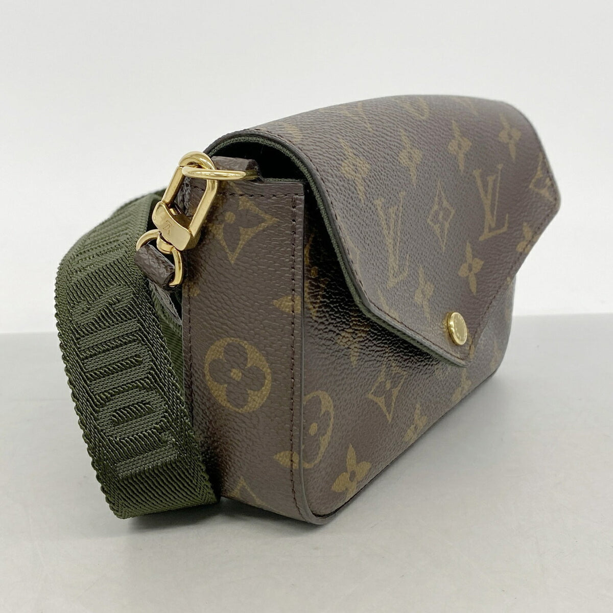 Louis Vuitton Brown Pochette (Pre-Owned)