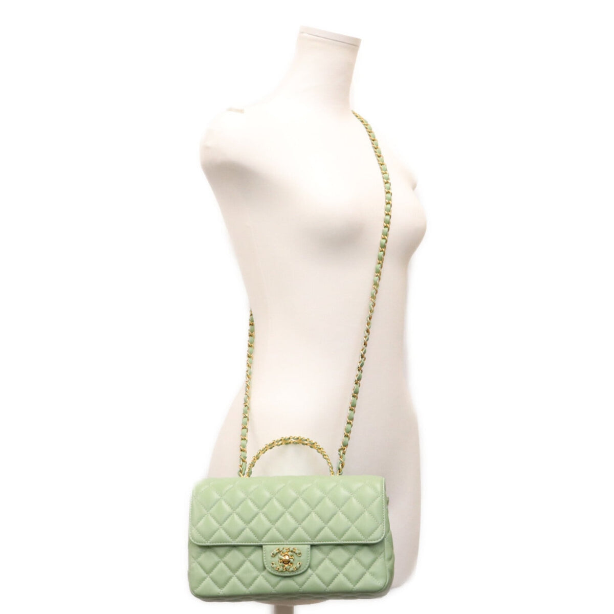 Chanel Green Leather Shoulder Bag (Pre-Owned)