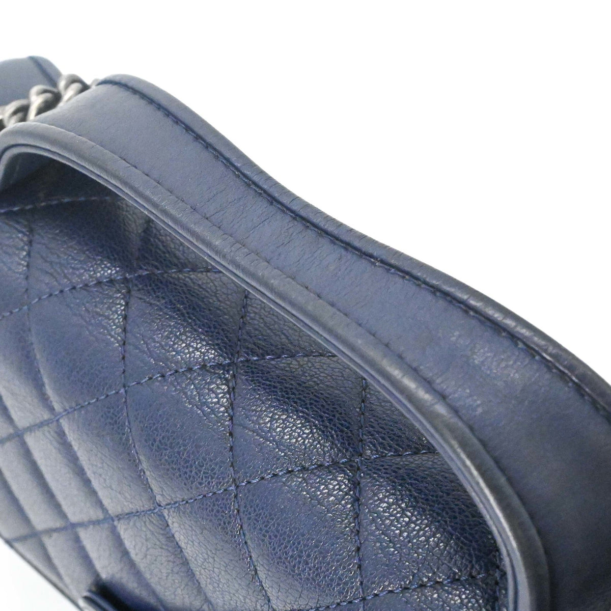 Chanel Matelasse Navy Leather Handbag Shoulder Bag (Pre-Owned)