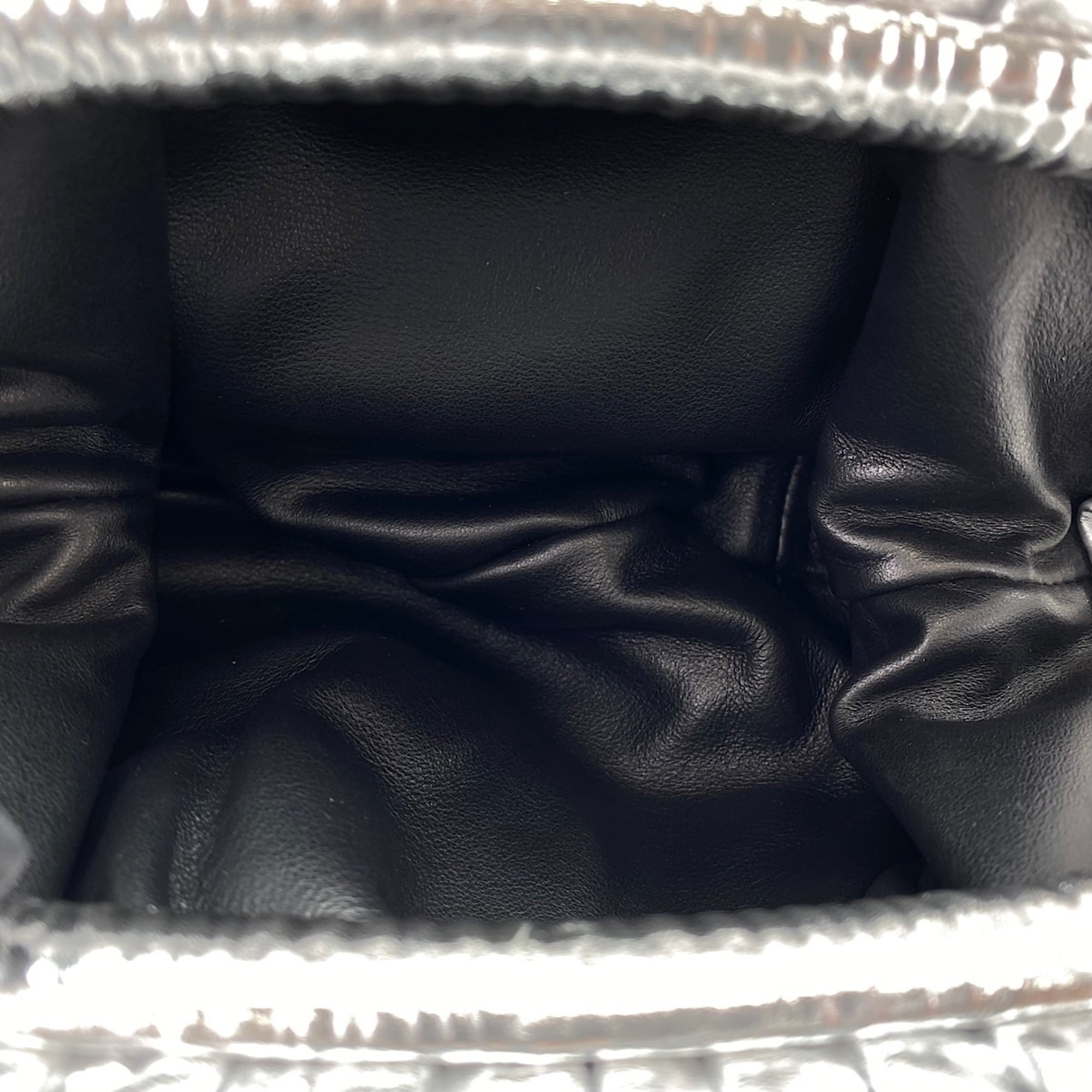 Bottega Veneta Silver Pouch (Pre-Owned)