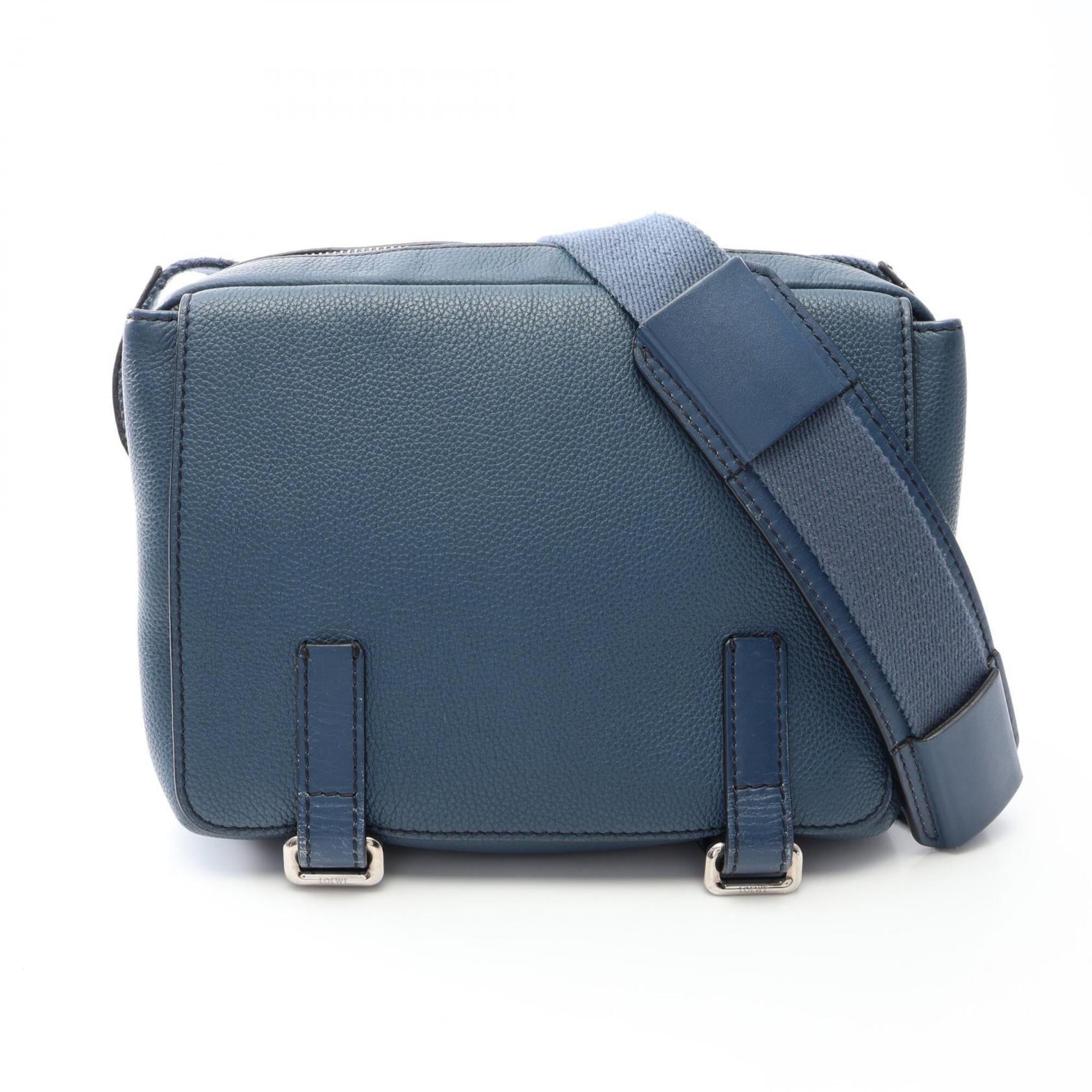 Loewe Green Leather Handbag Shoulder Bag (Pre-Owned)