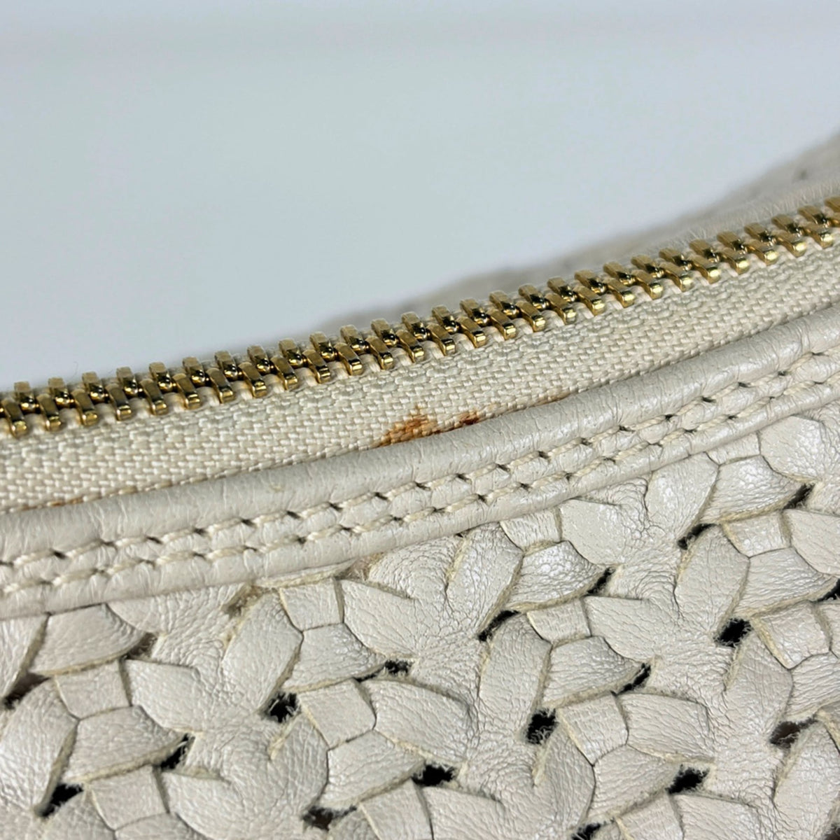 Christian Dior Grayish Leather Shoulder Bag (Pre-Owned)