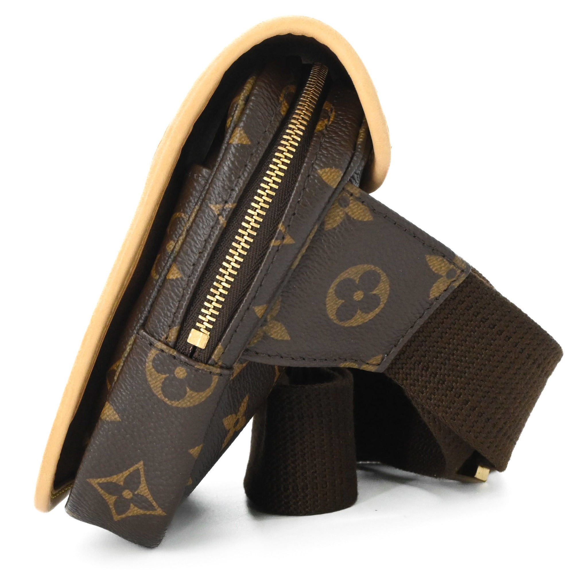 Louis Vuitton Brown Monogram Monogram Canvas Pouch (Pre-Owned)
