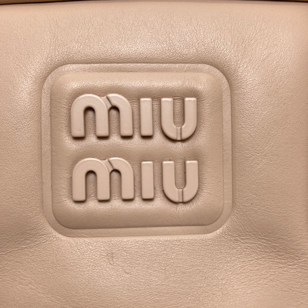 Miu Miu Beige Leather Handbag (Pre-Owned)