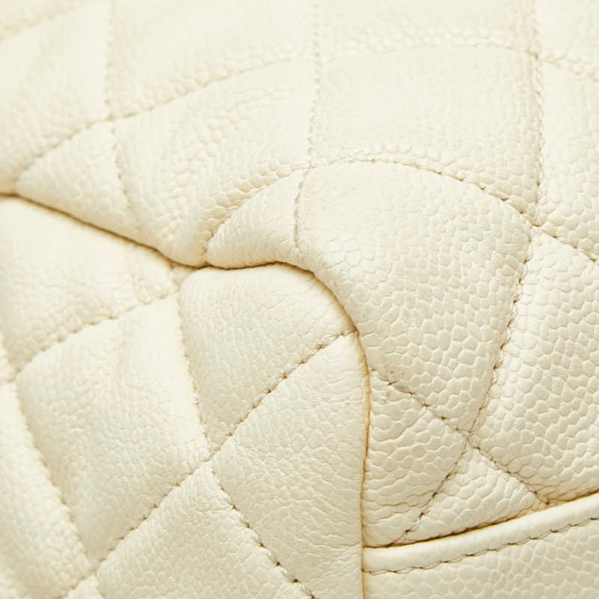 Chanel Black Ivory Grained Calfskin Shoulder Bag (Pre-Owned)