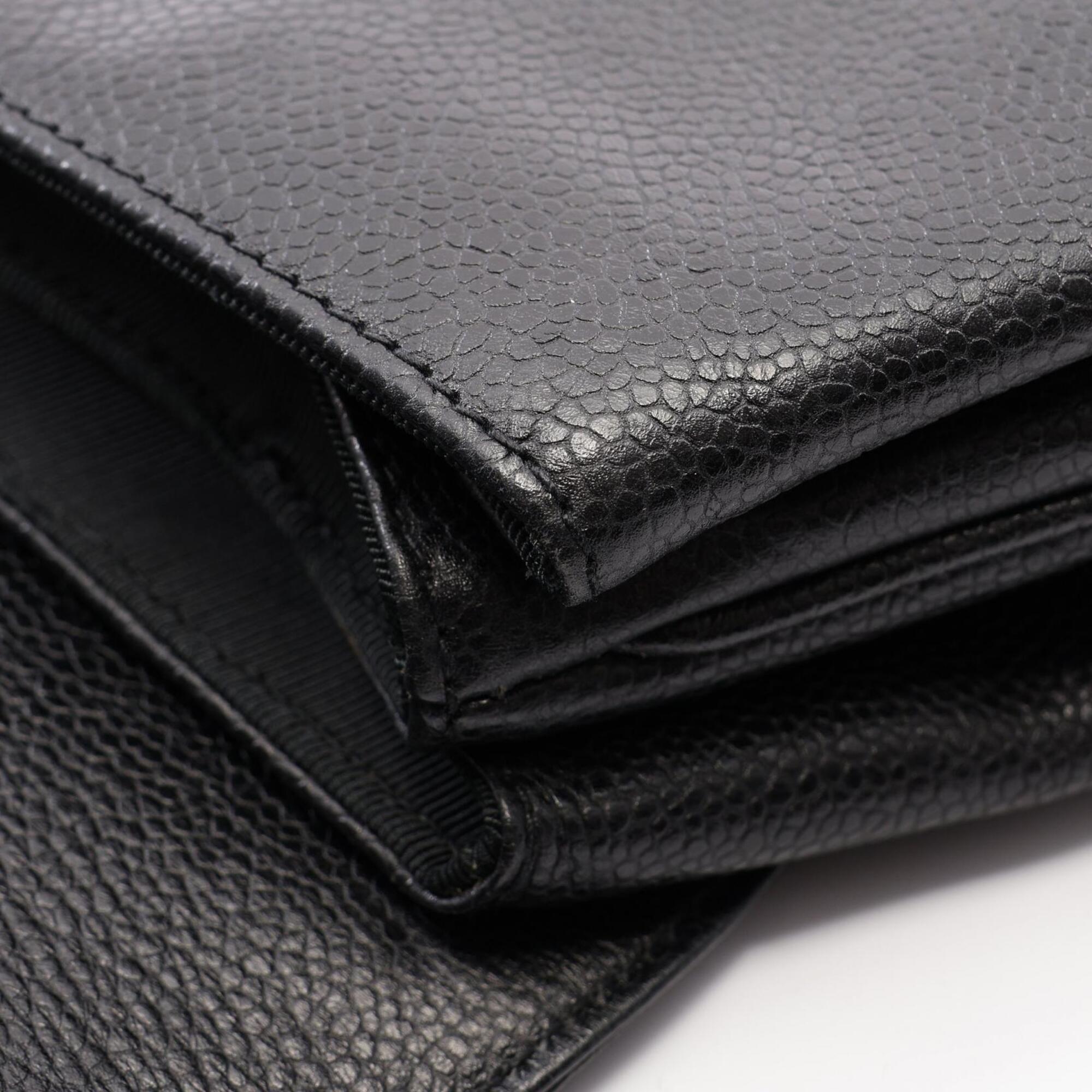 Chanel Black Grained Calfskin Backpack Handbag (Pre-Owned)