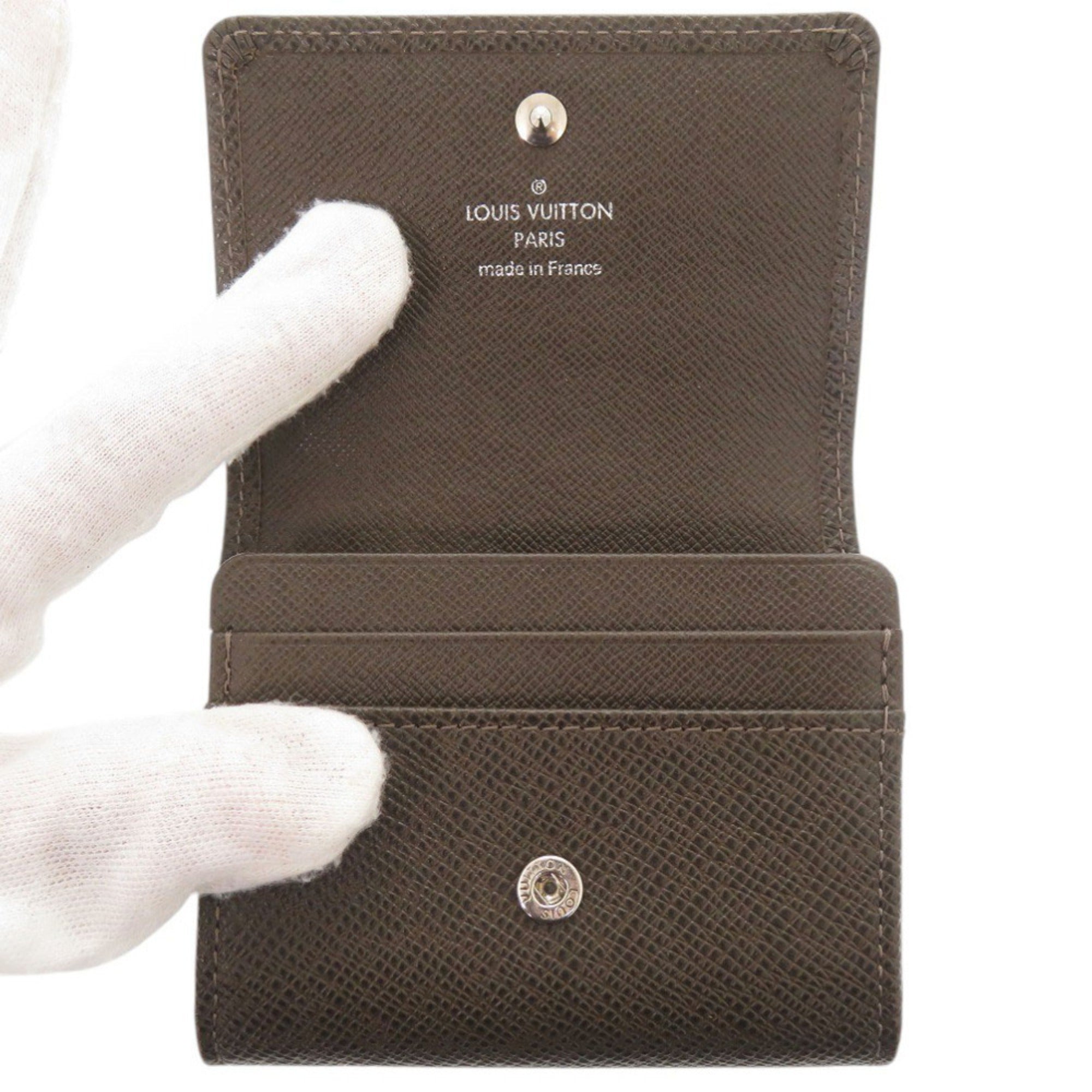 Louis Vuitton Brown Grizzly Taiga Leather Coin Purse/Coin Case (Pre-Owned)