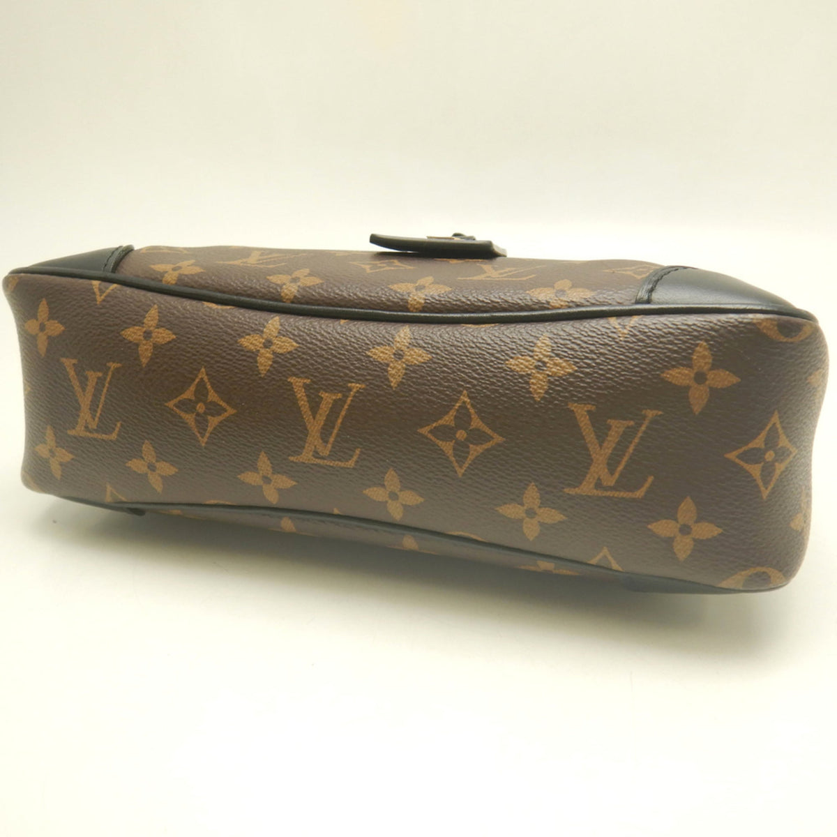 Louis Vuitton Monogram Brown Monogram Shoulder Bag (Pre-Owned)
