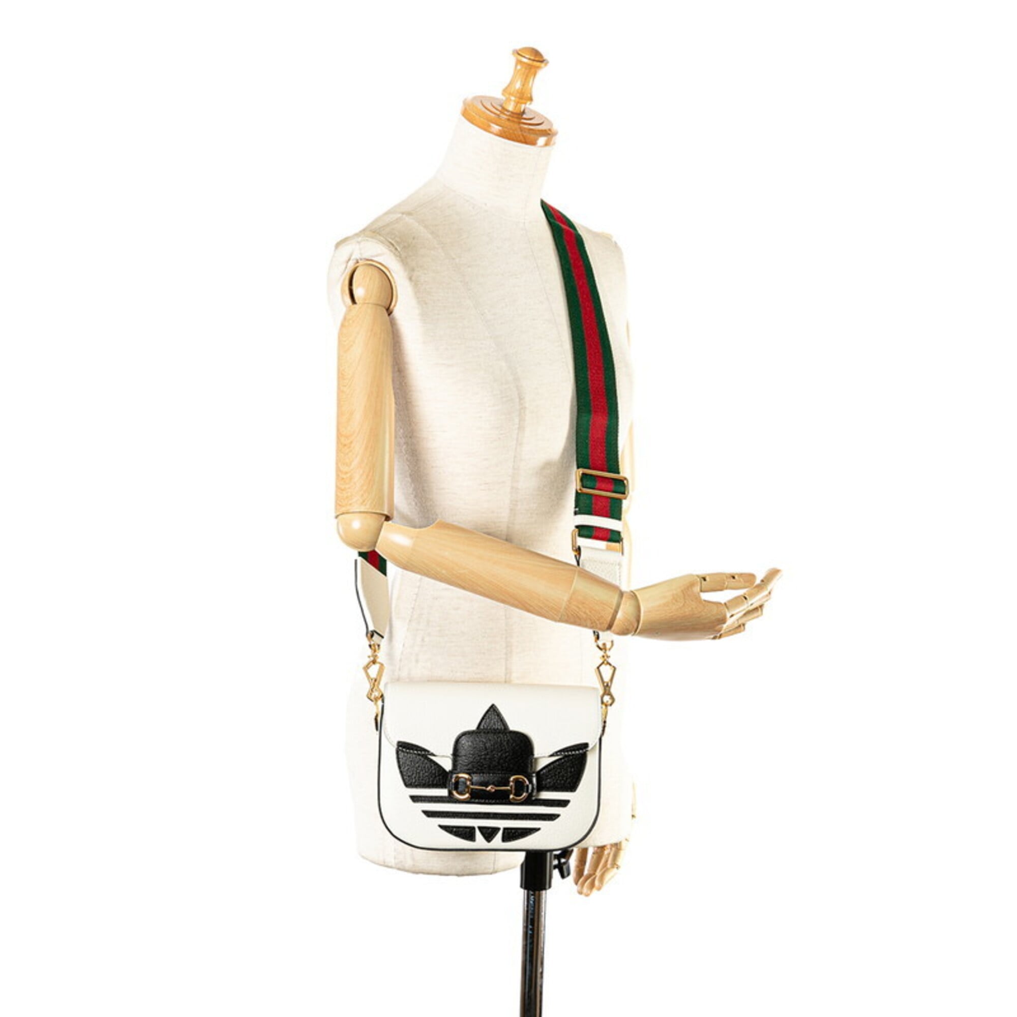 Gucci Black White Leather Shoulder Bag (Pre-Owned)