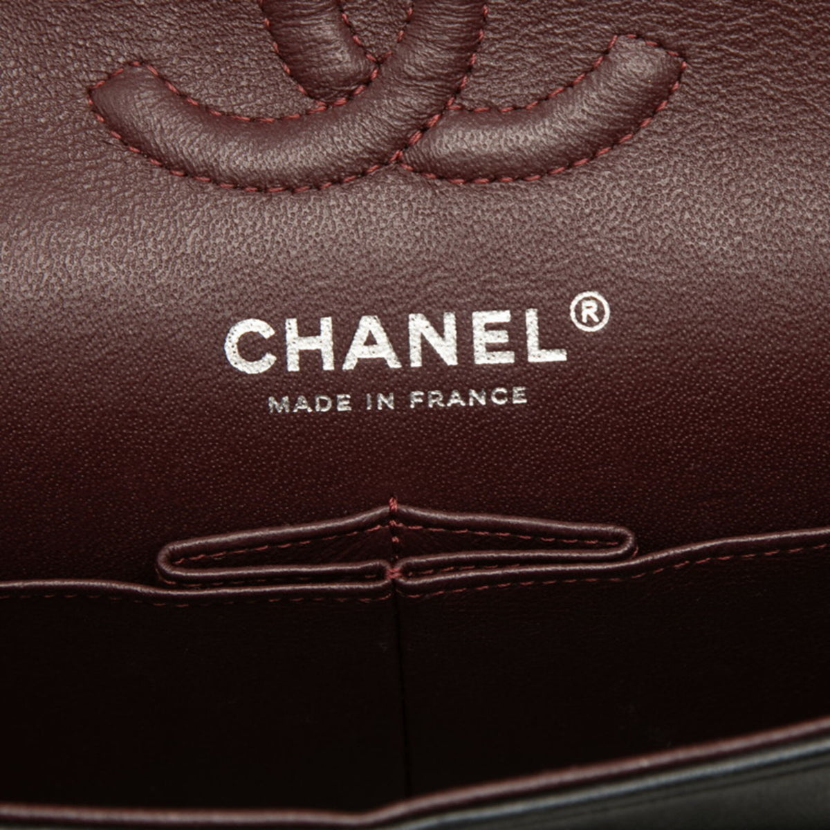 Chanel Black Leather Shoulder Bag (Pre-Owned)