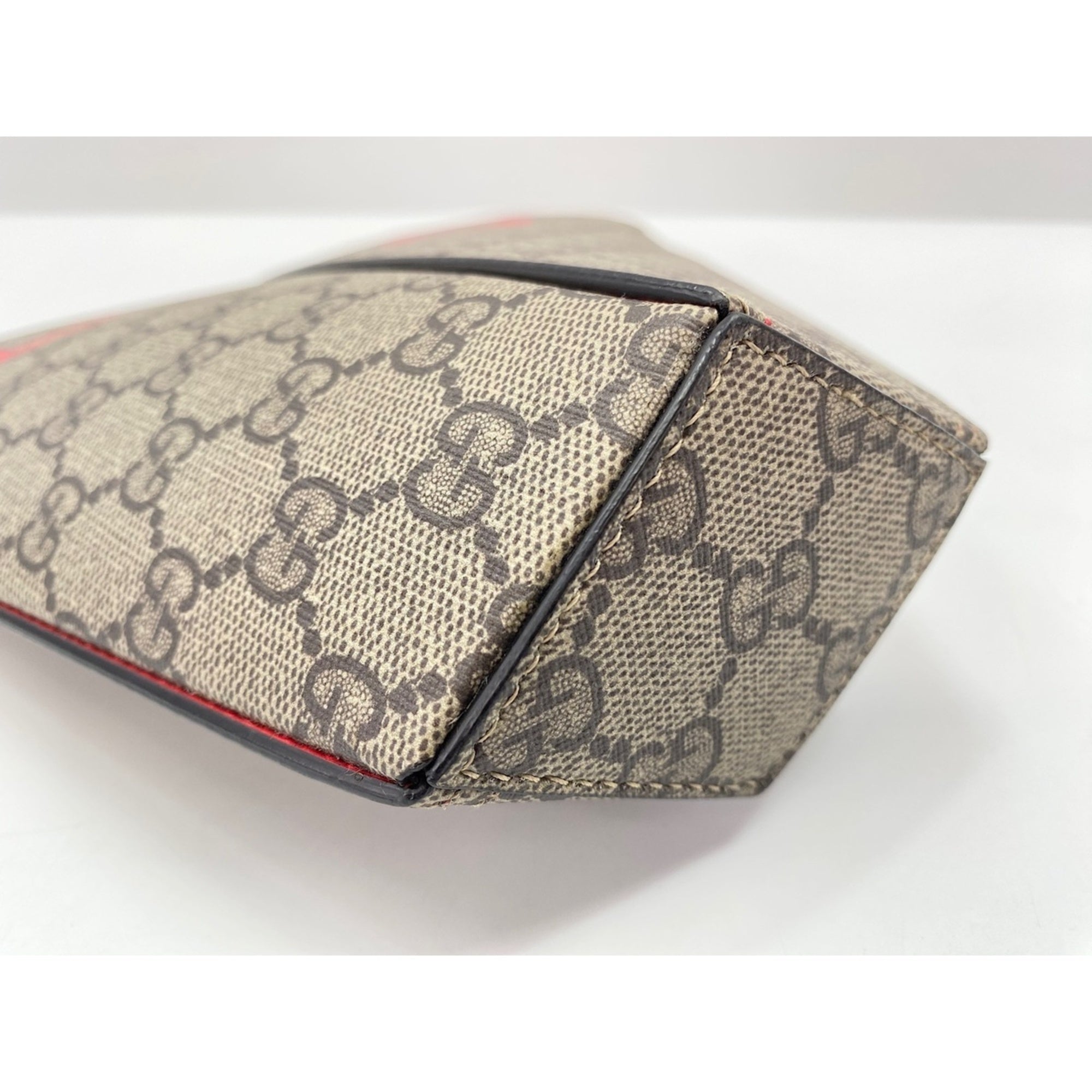 Gucci Beige Shoulder Bag (Pre-Owned)