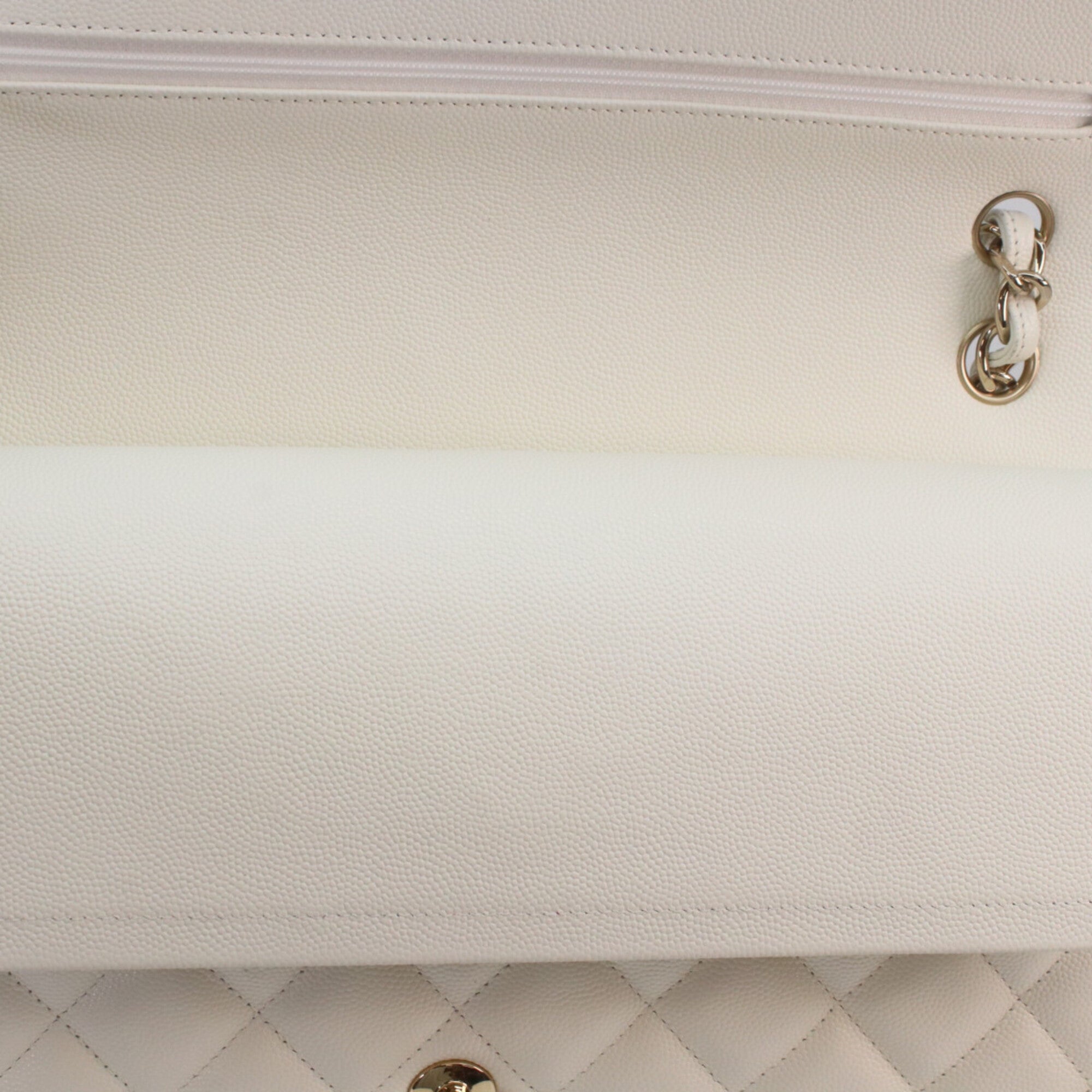 Chanel Ivory Grained Calfskin Shoulder Bag (Pre-Owned)