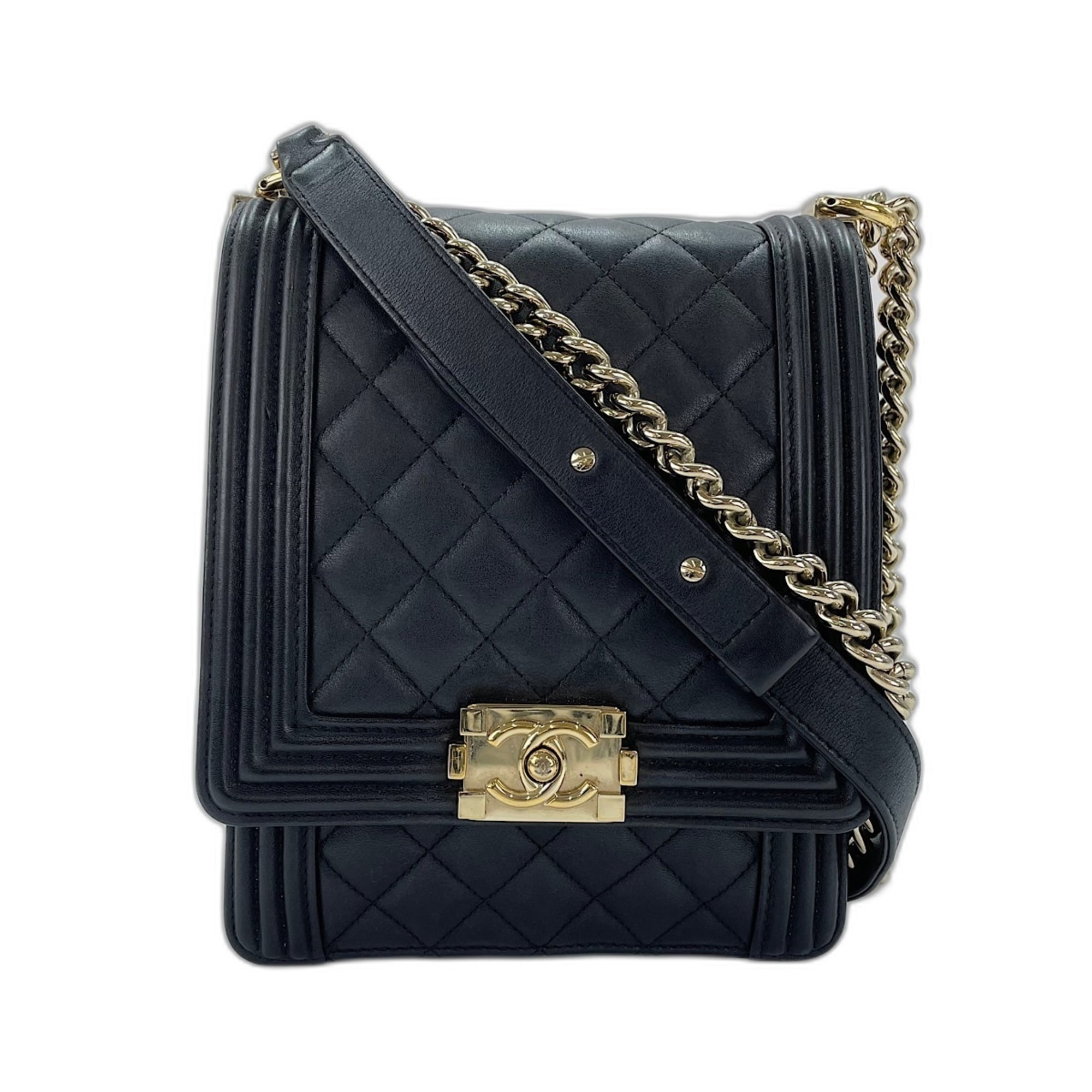 Chanel Boy Chanel Black Leather Shoulder Bag (Pre-Owned)