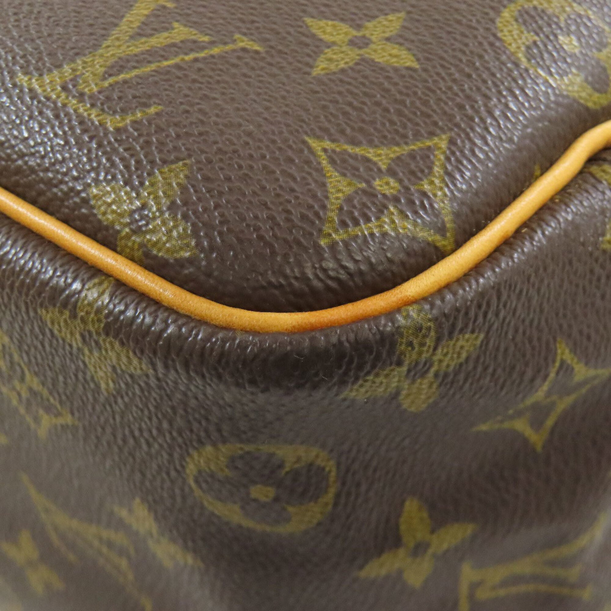 Louis Vuitton Brown Monogram Monogram Canvas Handbag (Pre-Owned)
